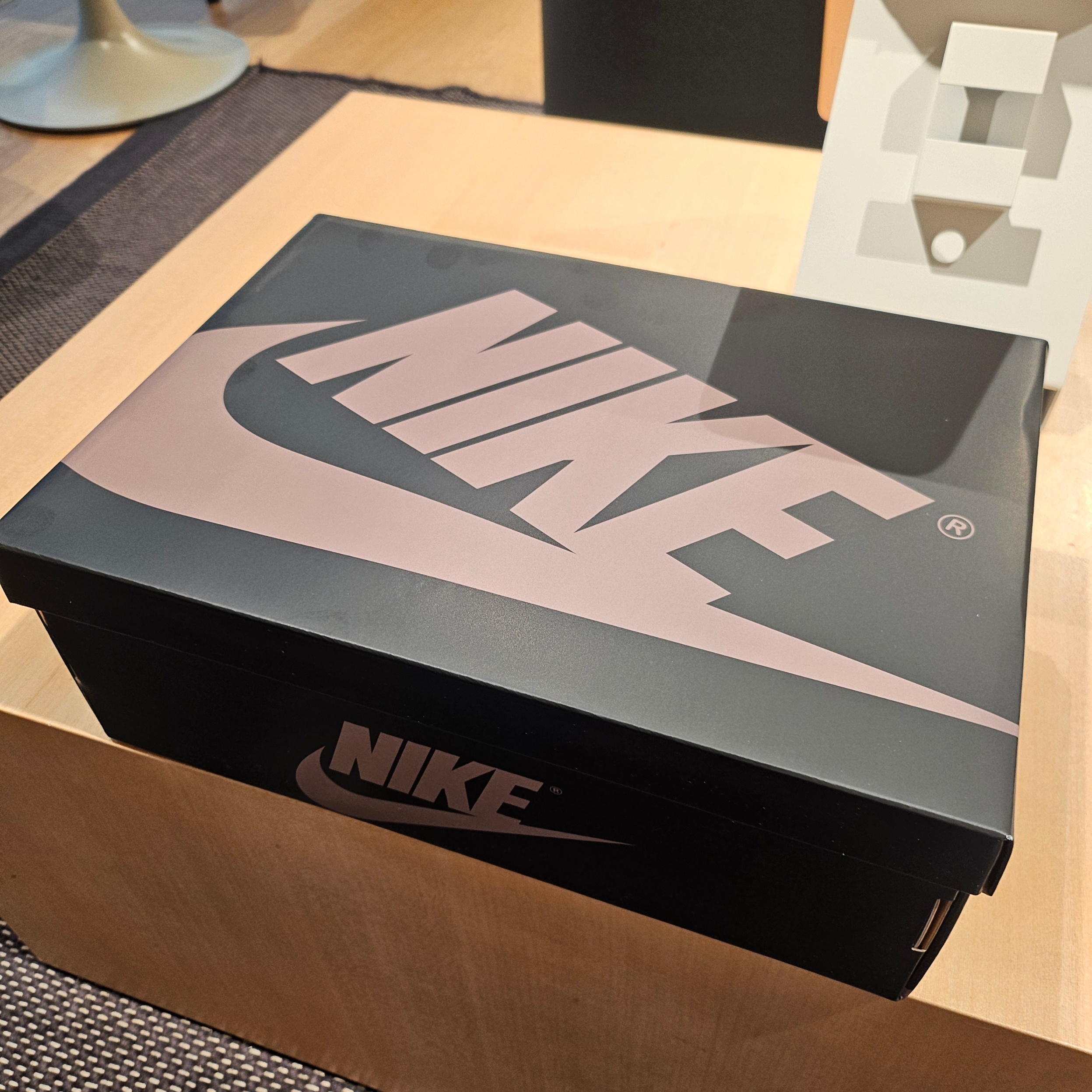 Jordan 1 Retro Low OG Mocha 착용 스타일 - 5