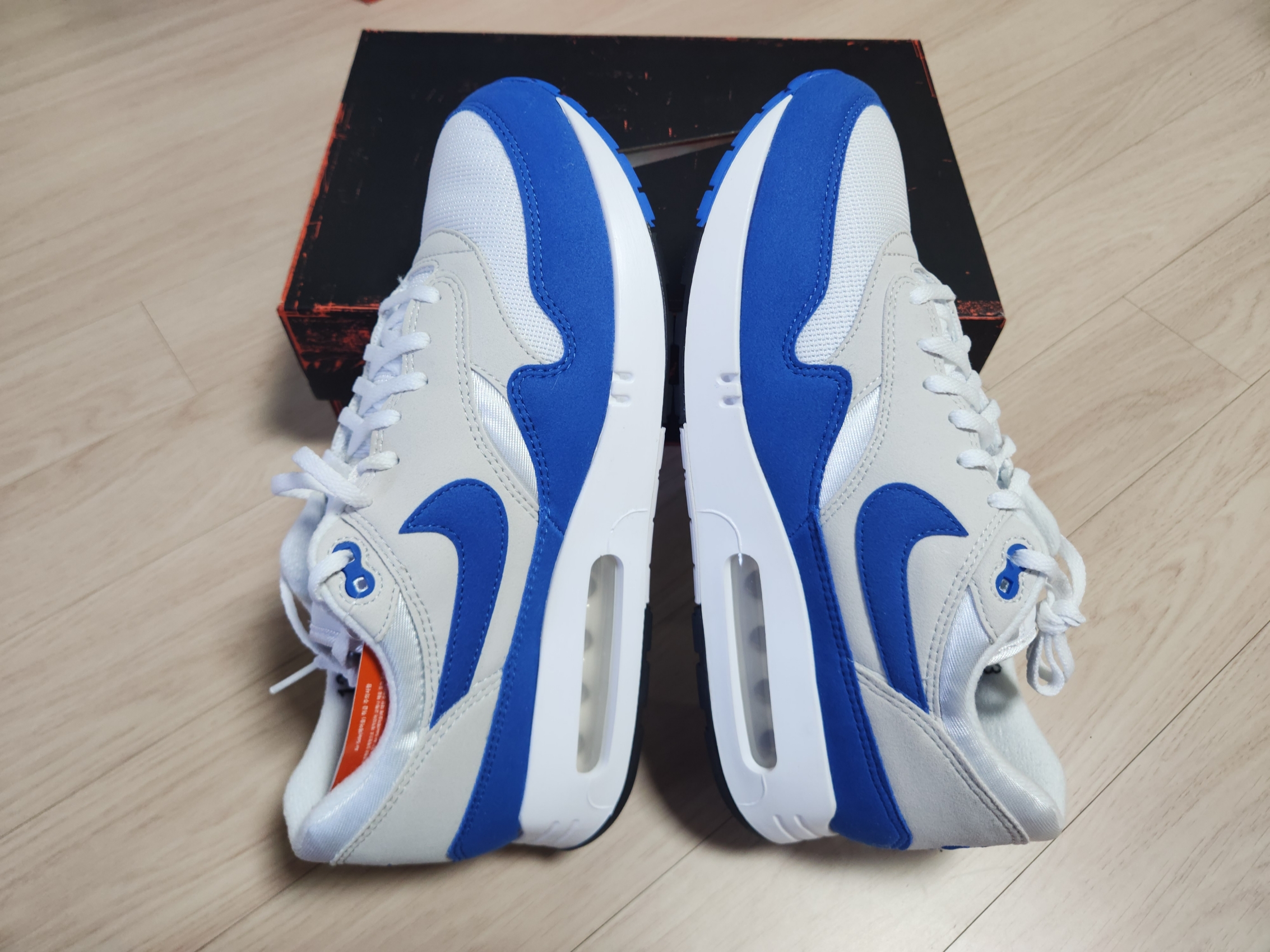 (W) Nike Air Max 1 '86 OG Royal Blue 착용 스타일 - 7