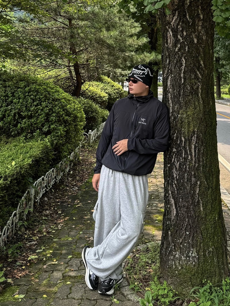Arc'teryx Bird Head Toque Orca, Arc'teryx Squamish Hoody Black 착용 스타일