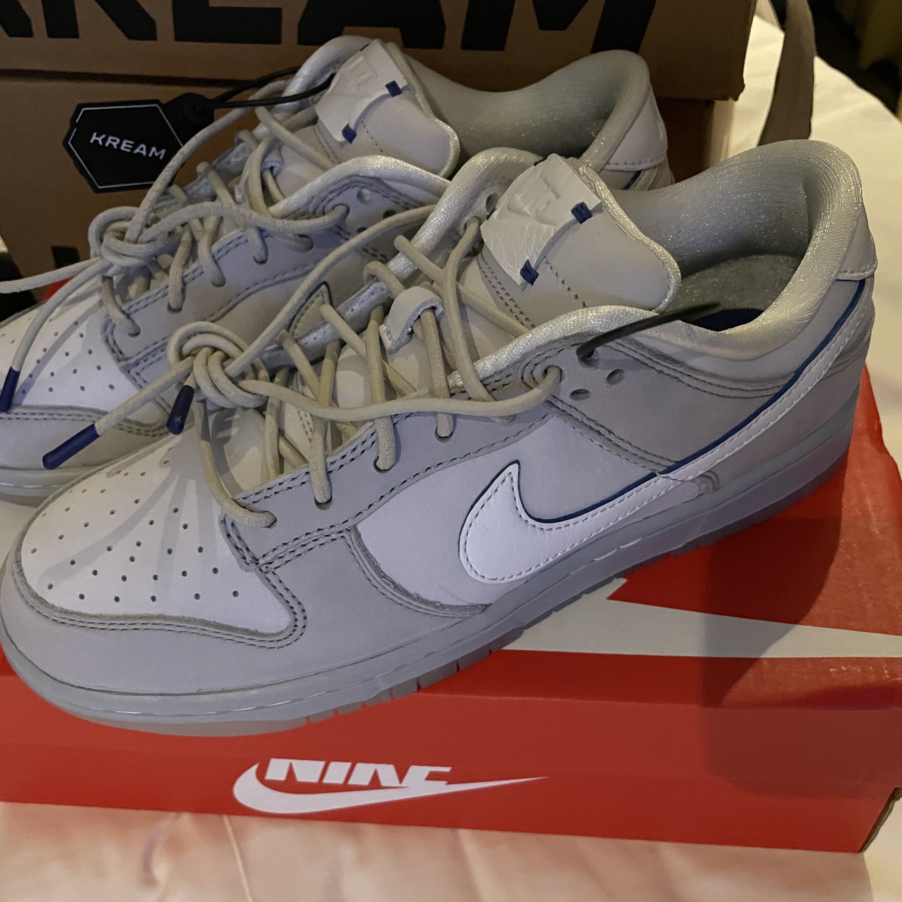 Nike Dunk Low Wolf Grey and Pure Platinum 착용 스타일 - 1