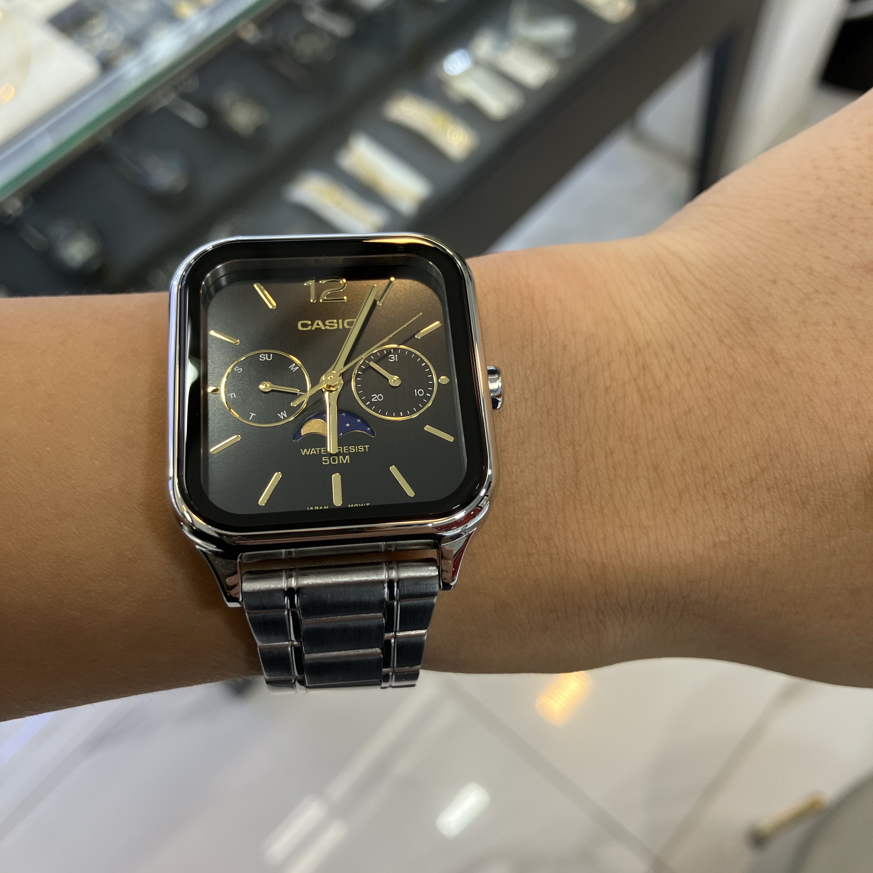 Casio MTP-M305L-1AV 착용 스타일
