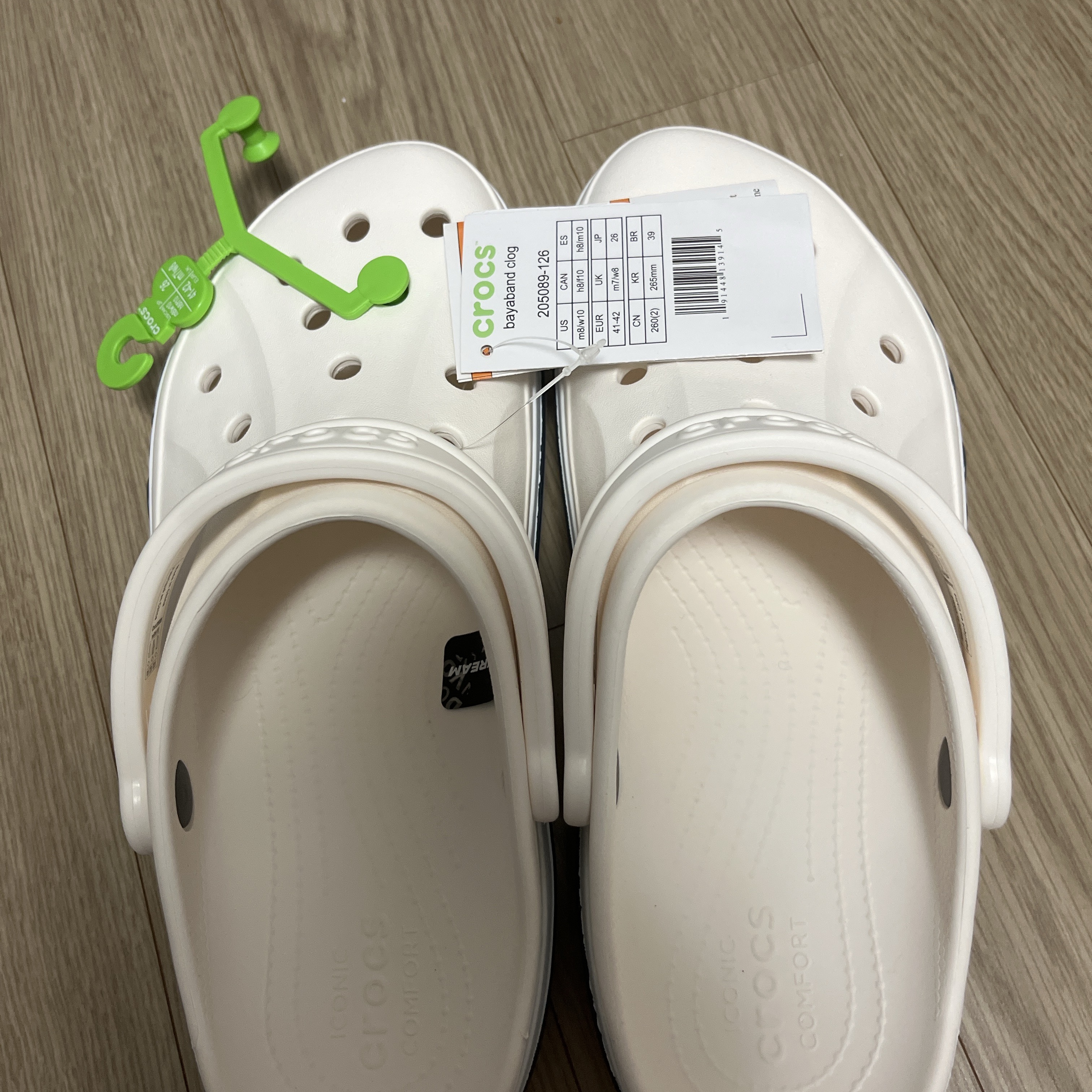 Crocs Bayaband Clog White Navy 착용 스타일