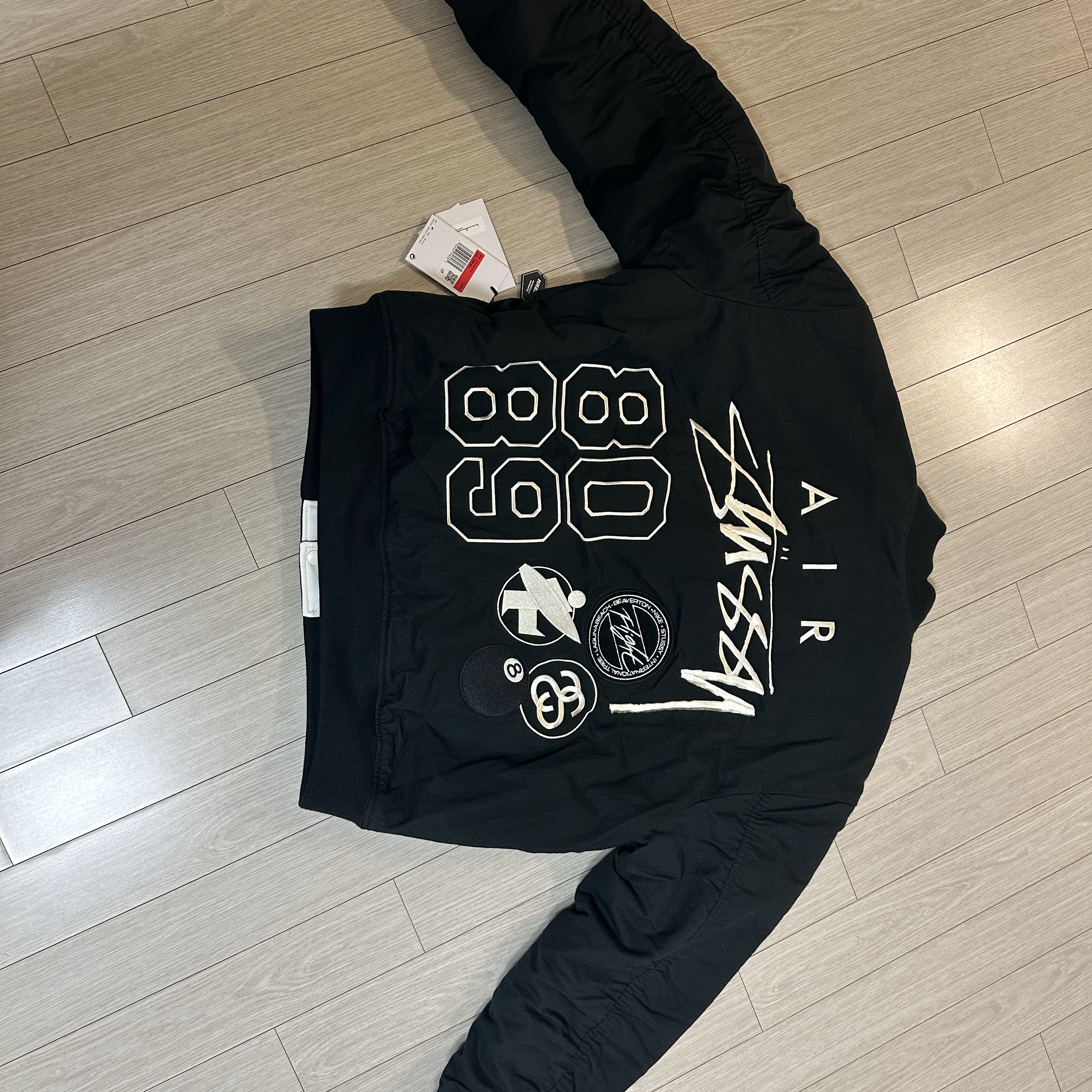 Nike x Stussy Reversible Jacket Black (FJ9153-010) 착용 스타일 - 1