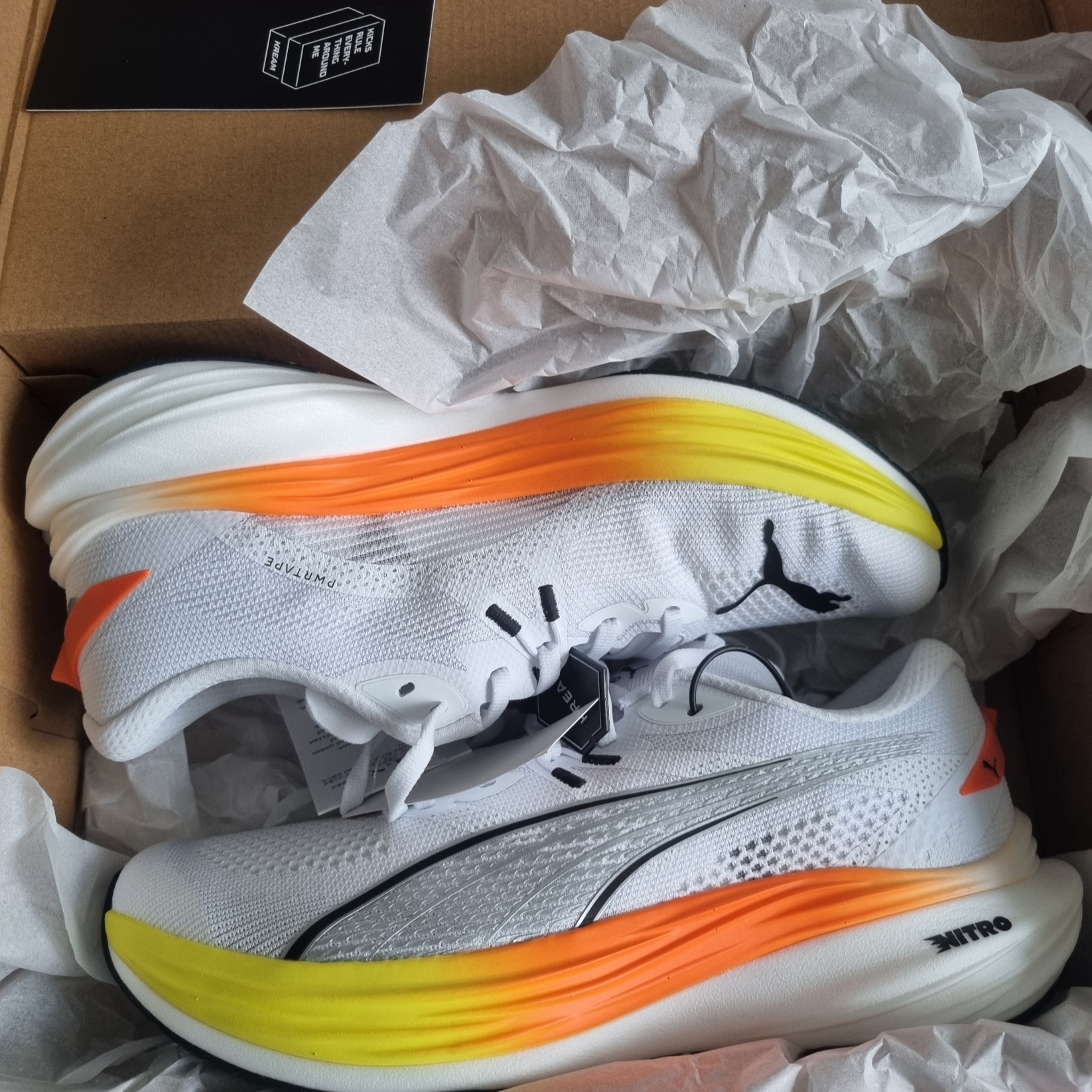 Puma Deviate Nitro 3 Wide White Flame Flicker 착용 스타일 - 3