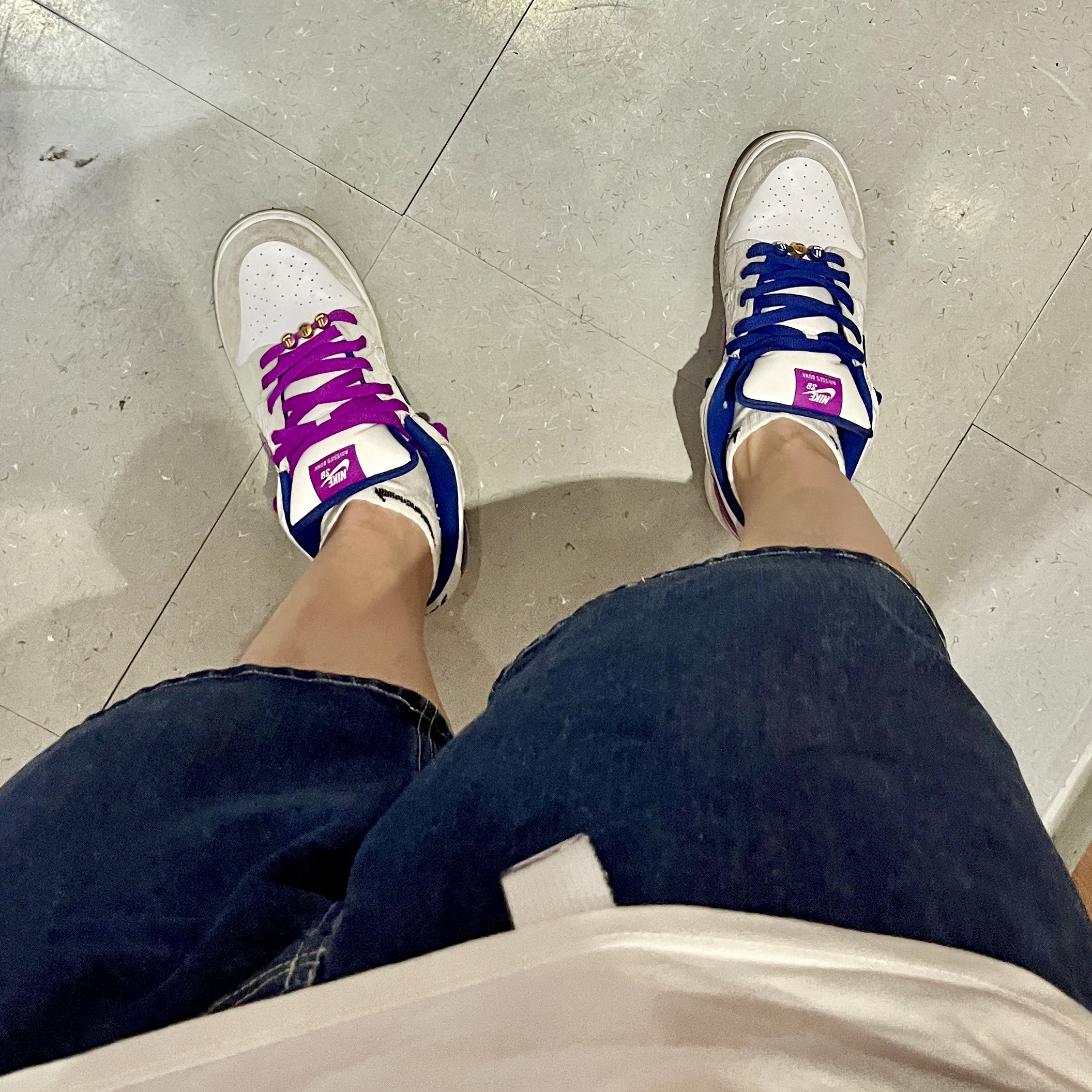 Supreme x Nike Denim Short Indigo - 24SS, Nike x Rayssa Leal SB Dunk Low PRM Pure Platinum Vivid Purple 착용 스타일 - 2