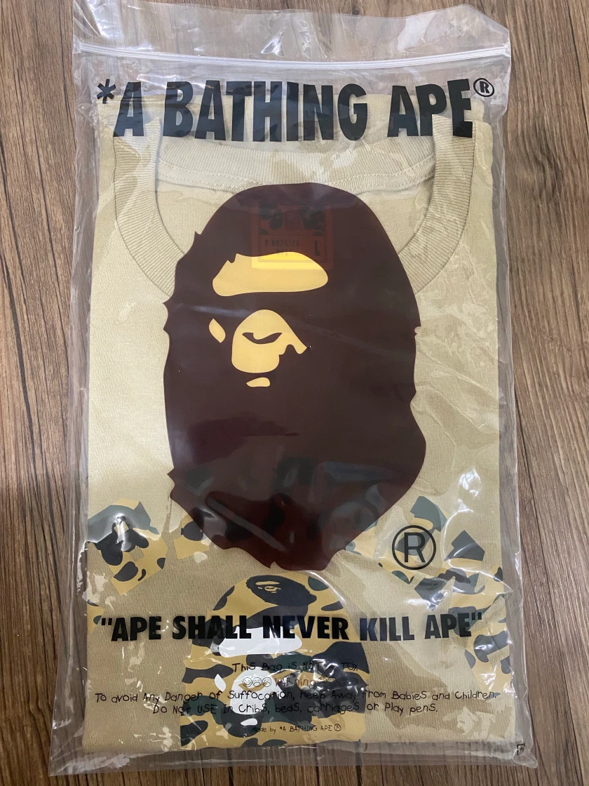 베이프 퍼스트 카모 컬리지 티셔츠 베이지 옐로우 | BAPE | KREAM BAPE 1st Camo College T-Shirt Beige Yellow