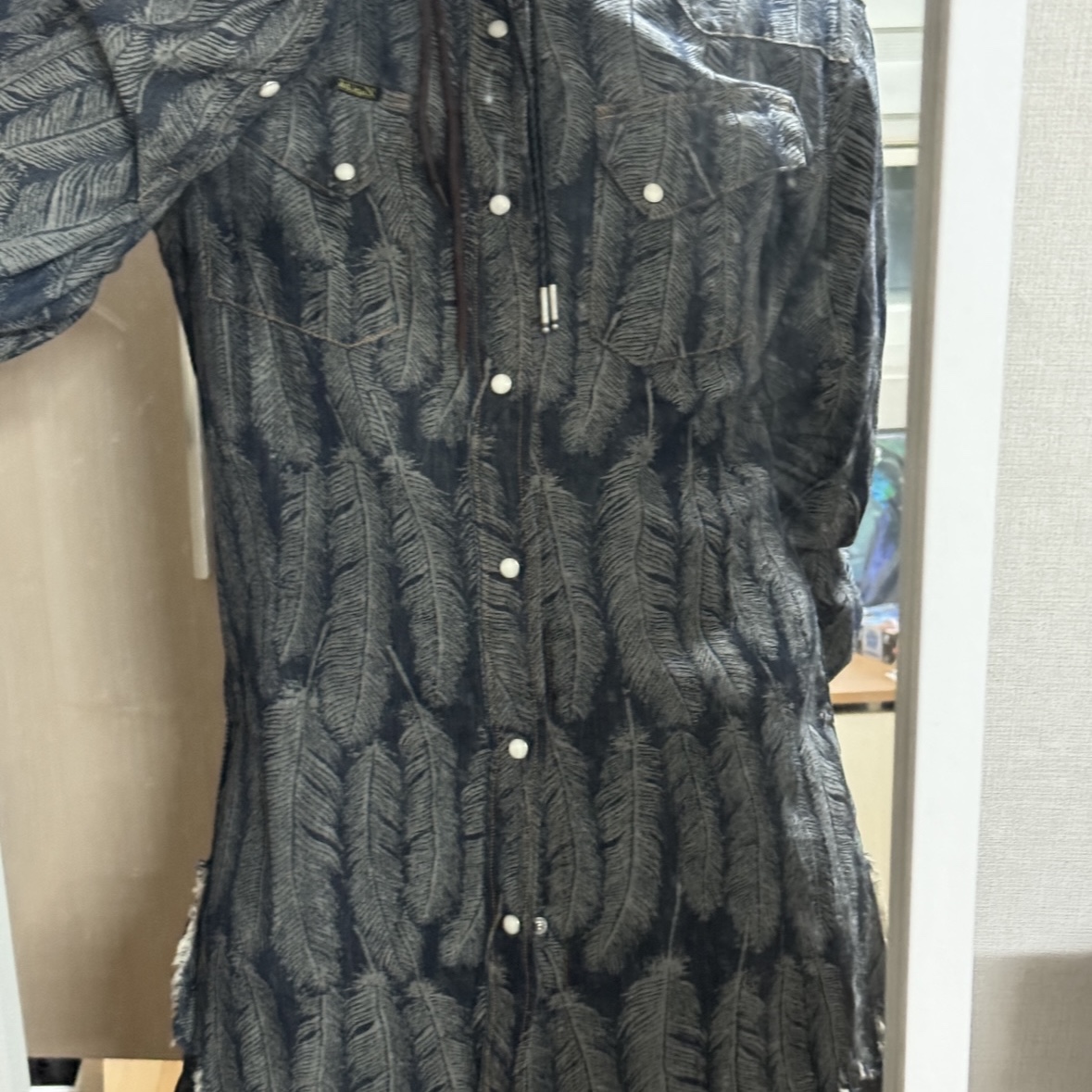 Kapital 5 oz. Magpie Denim Western Shirt Dark Indigo 착용 스타일 - 2