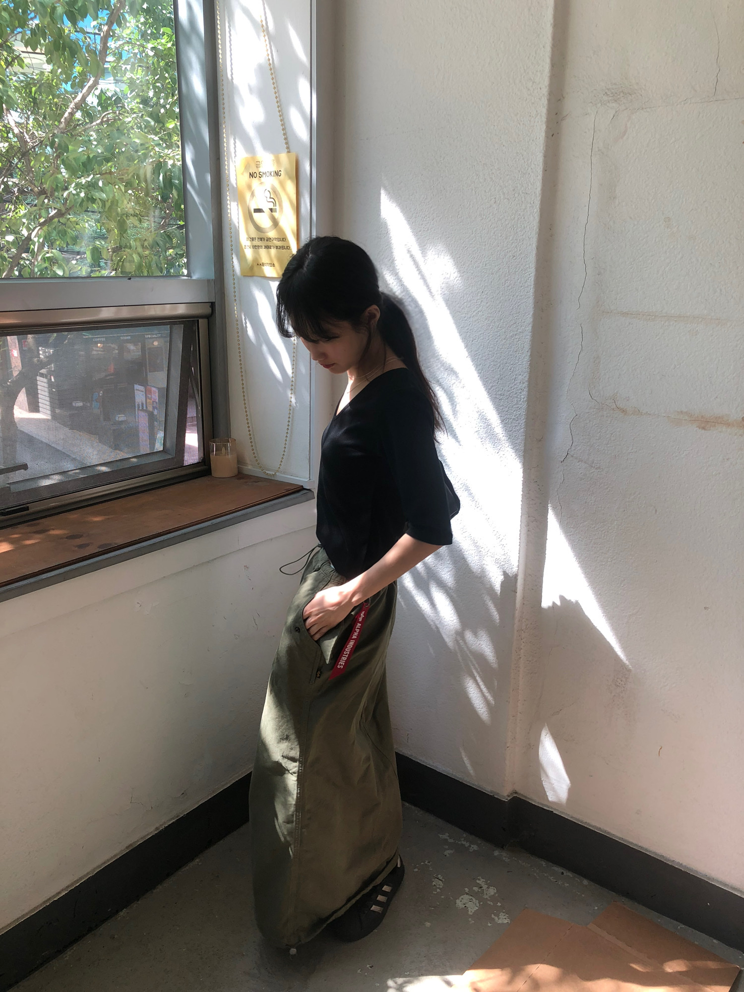 ALPHA INDUSTRIES Drawcord Skirt W Og-107 Green 착용 스타일 - 2