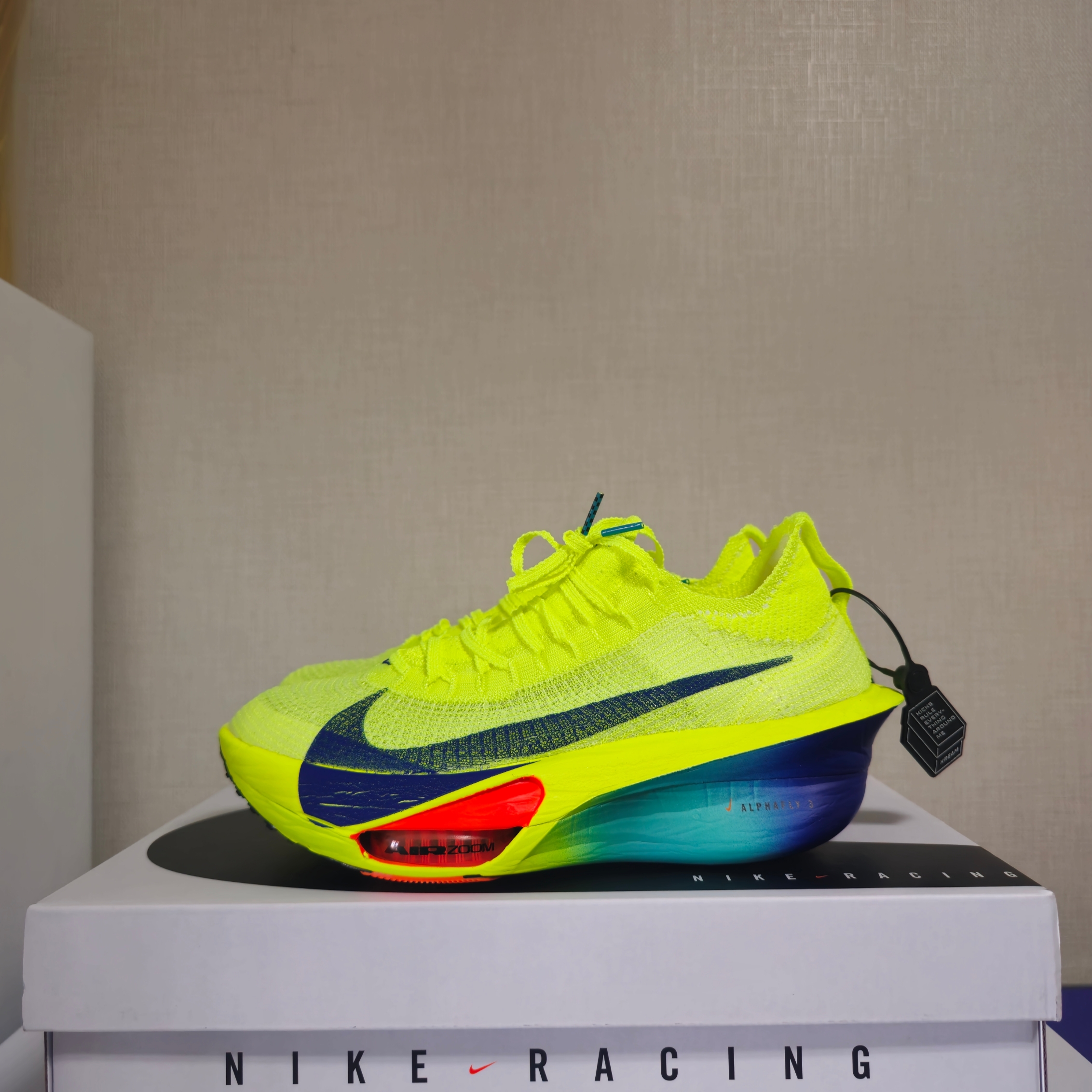 Nike Air Zoom Alphafly Next% 3 Volt 착용 스타일