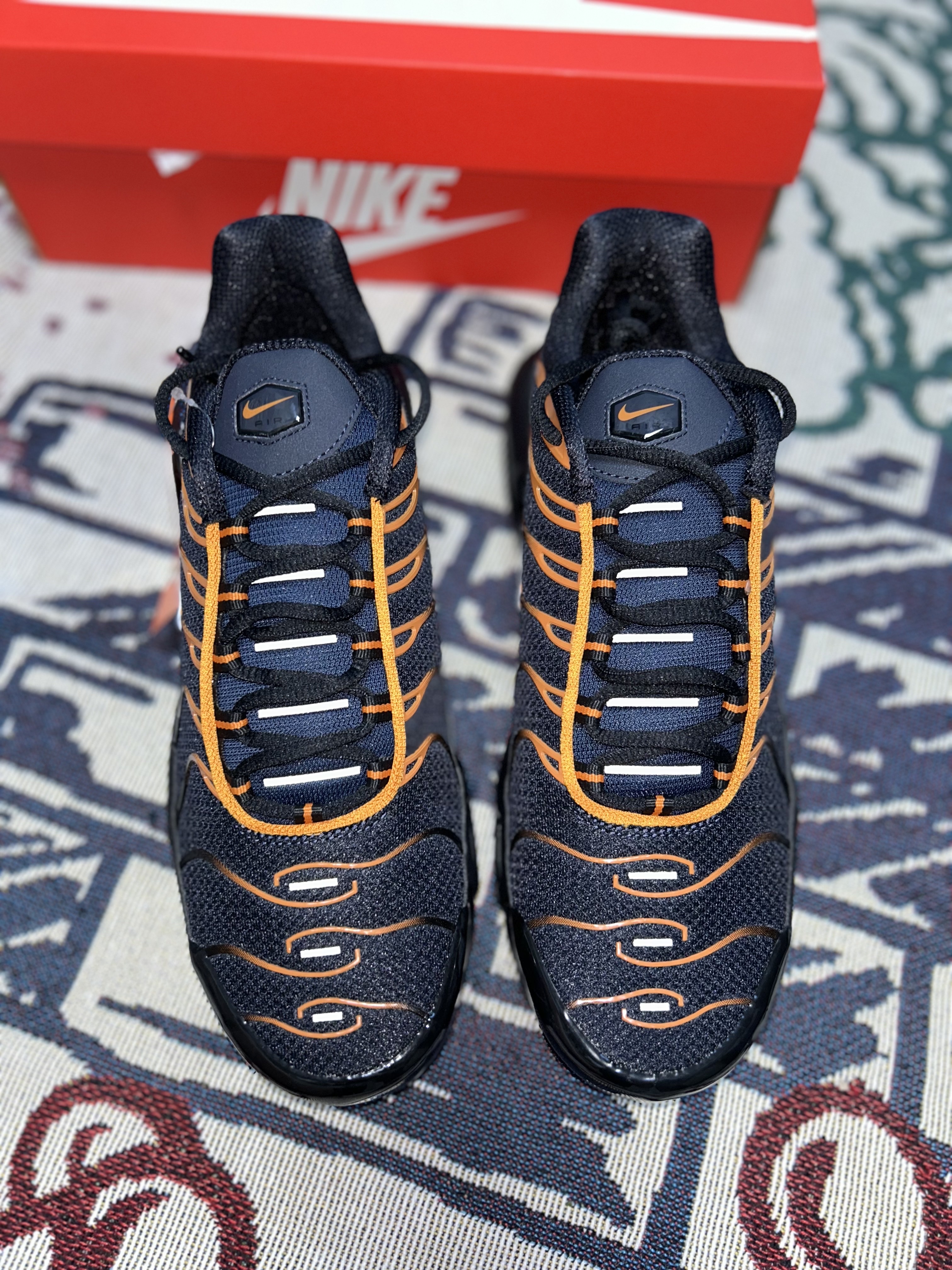 Nike Air Max Plus Pure Dark Obsidian Monarch 착용 스타일 - 2
