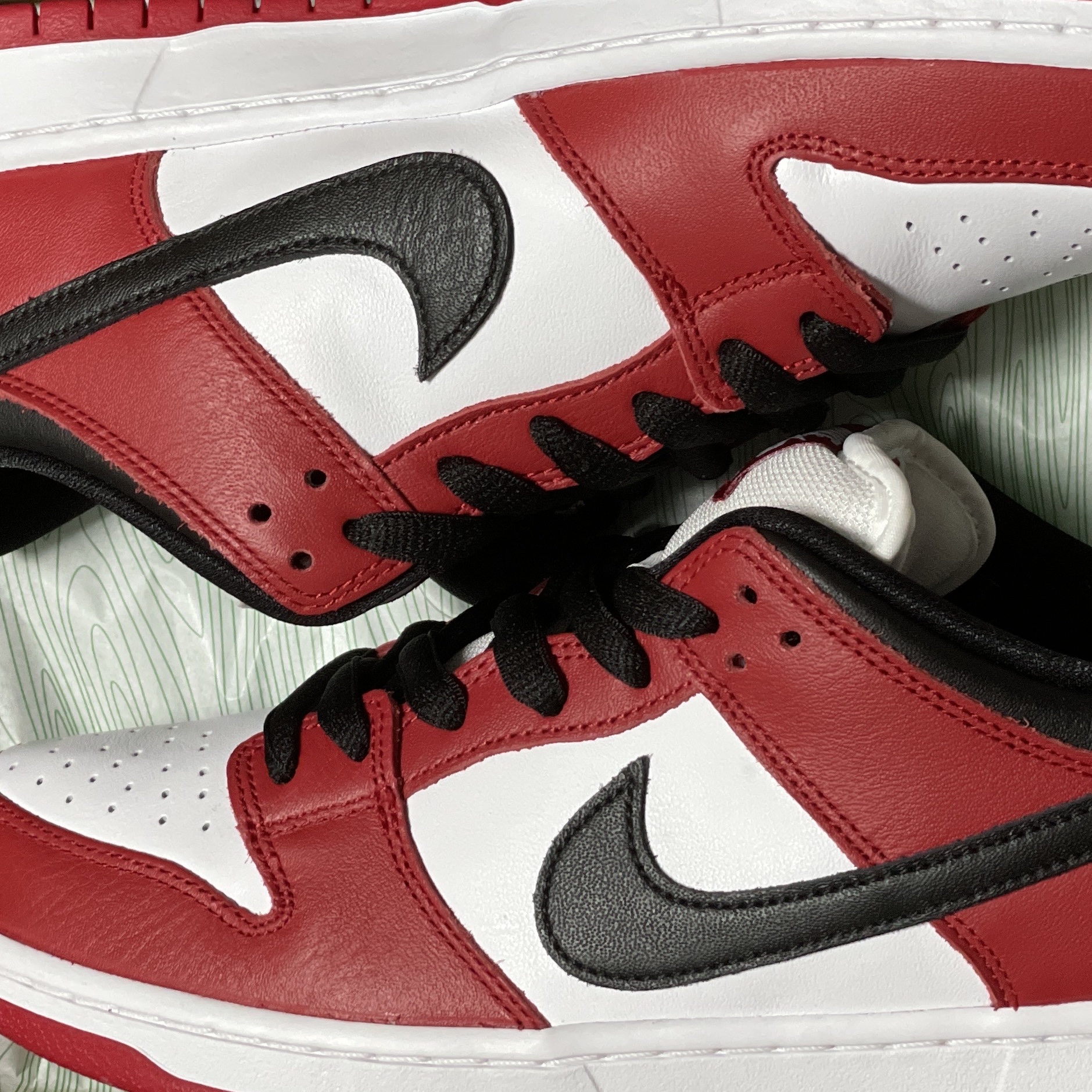 Nike SB Dunk Low Pro Chicago 착용 스타일