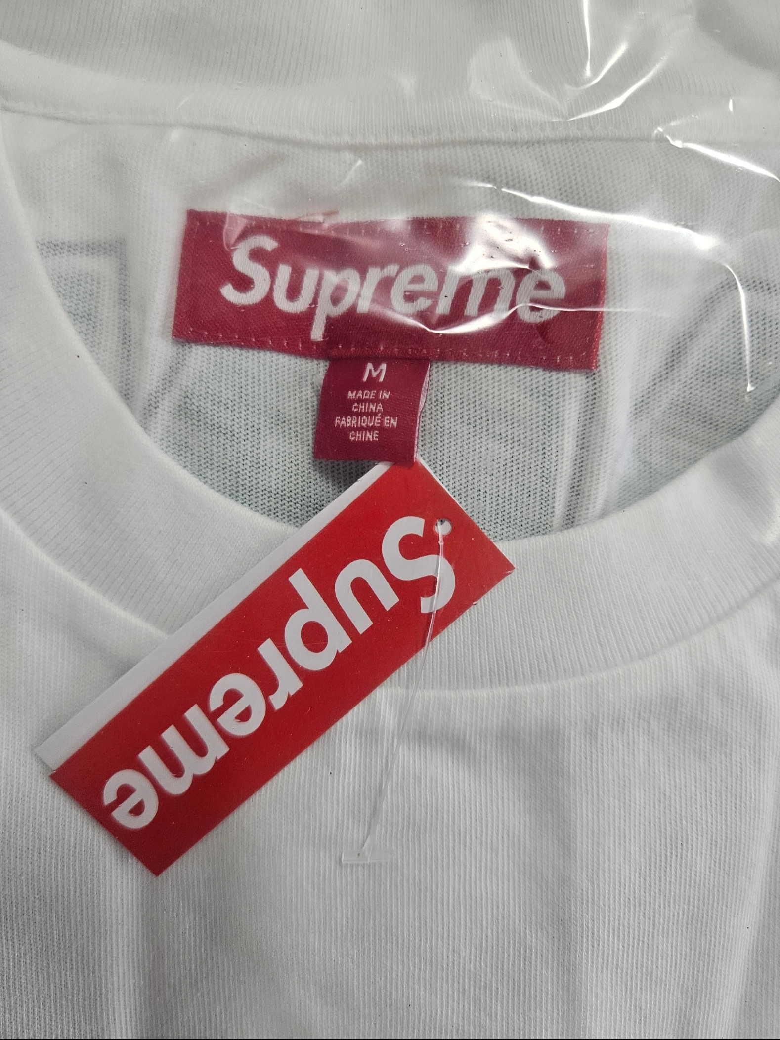 Supreme Cracked Back Arc S/S Top White - 24FW 착용 스타일 - 6