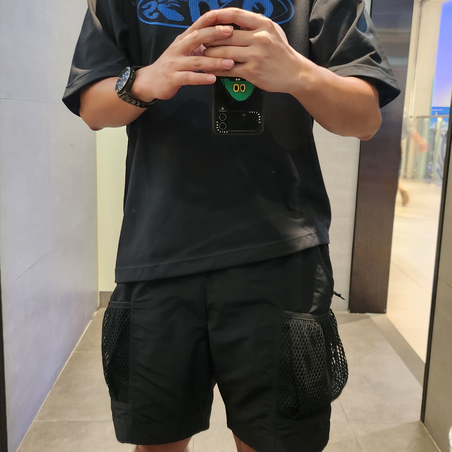 Nike x Off-White NRG T-Shirt Black - Asia, Nike ACG Snowgrass Cargo Shorts Black - Asia 착용 스타일 - 3
