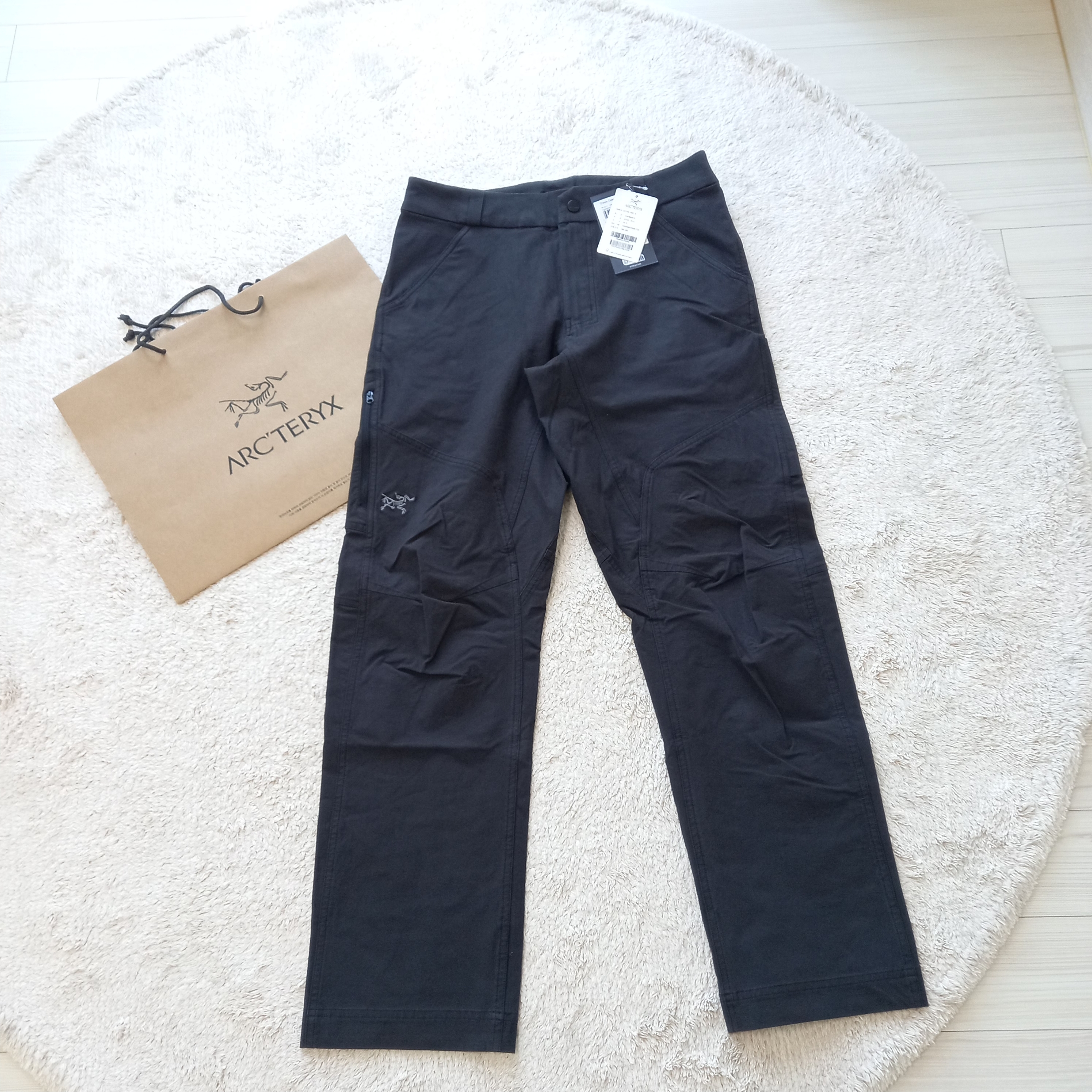 Arc'teryx Cronin Cotton Pants Black, Arc'teryx Cronin Cotton Pants Tatsu 착용 스타일 - 2