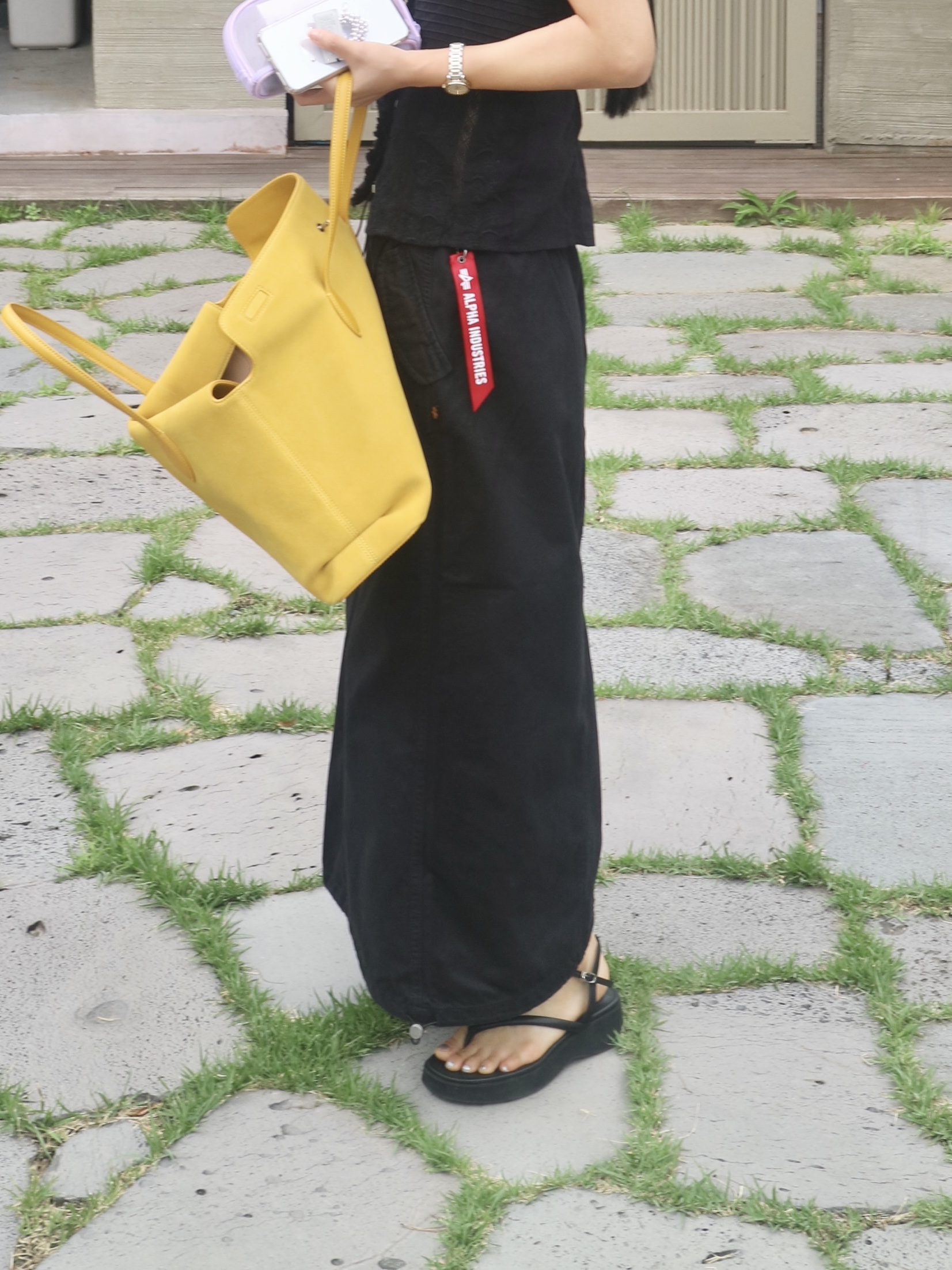ALPHA INDUSTRIES Drawcord Skirt W Black 착용 스타일 - 2