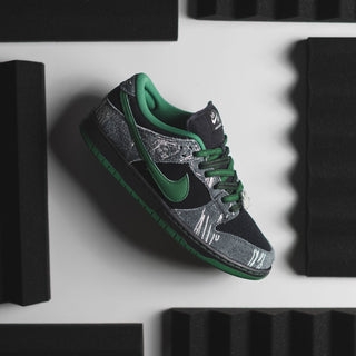 Nike x There SB Dunk Low Pro Anthracite and Gorge Green 착용 스타일