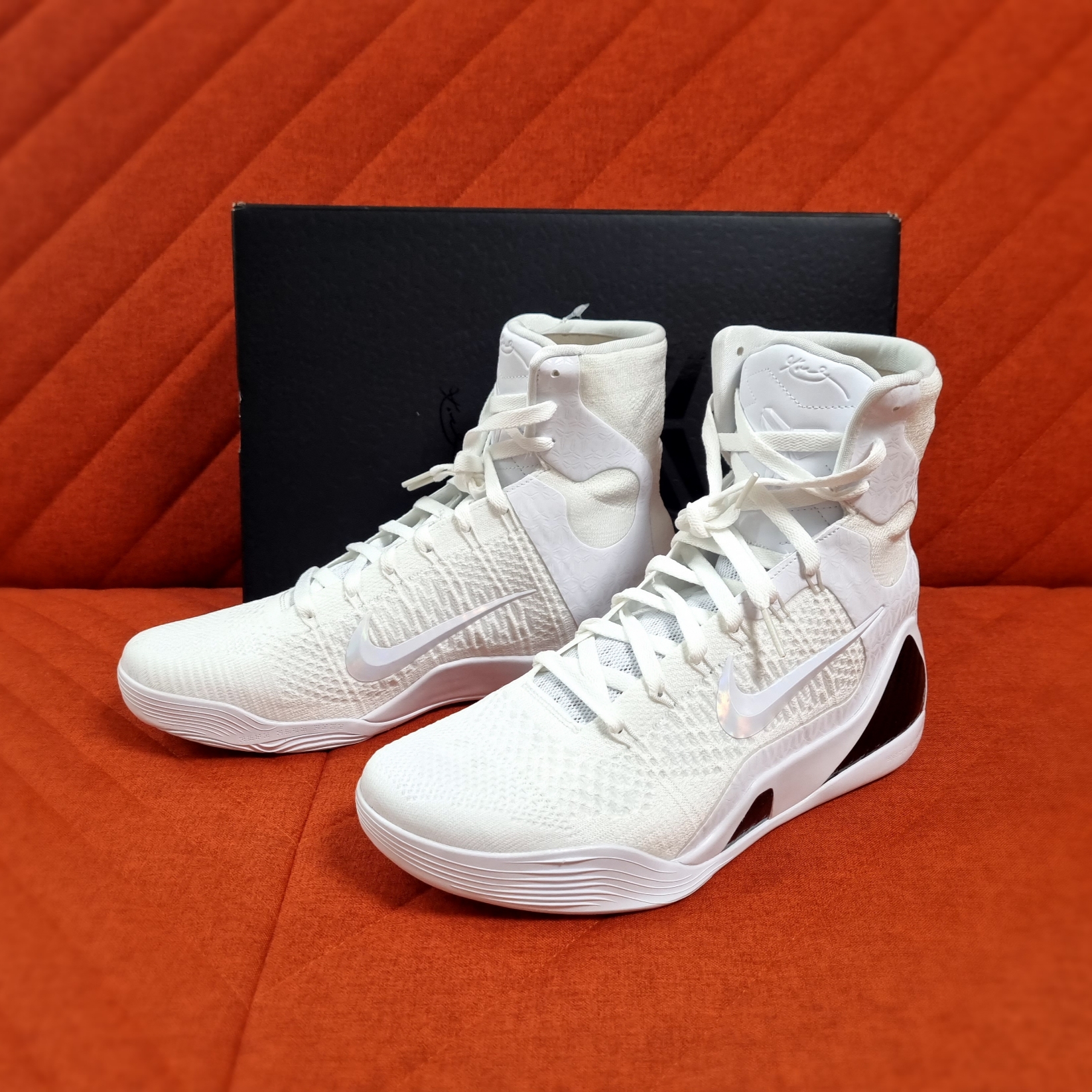 Nike Kobe 9 Elite High Protro Halo 착용 스타일