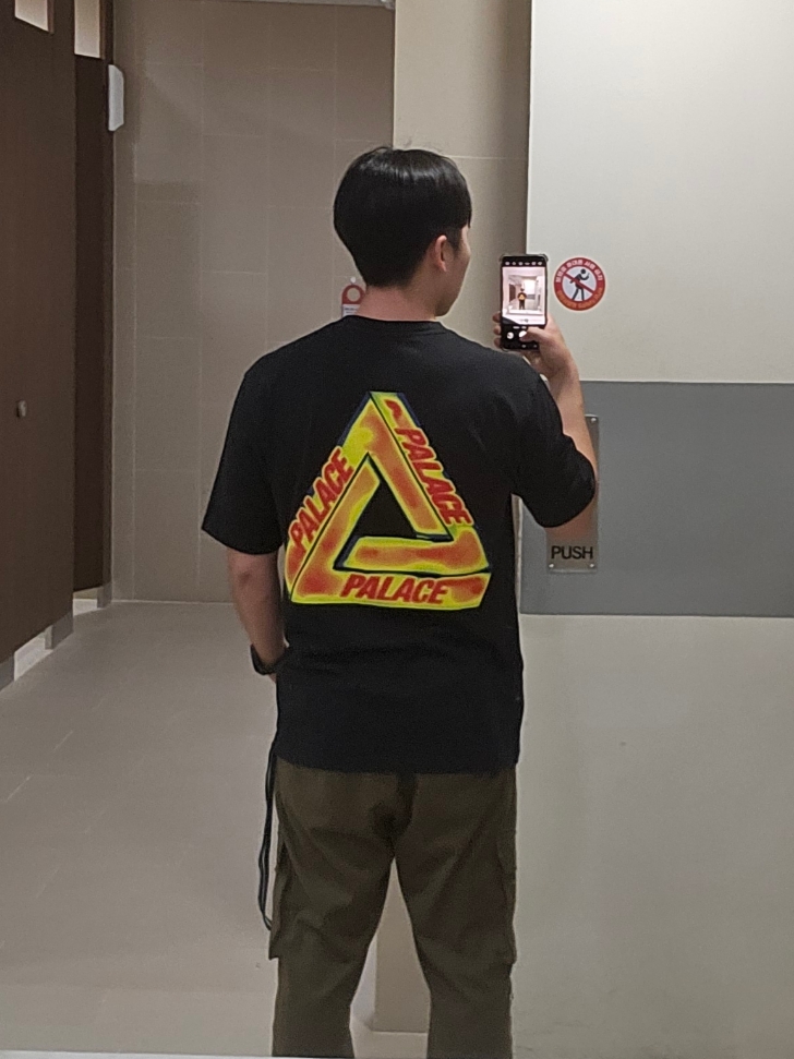 Palace Heat Sensi T-Shirt Black - 24SS 착용 스타일