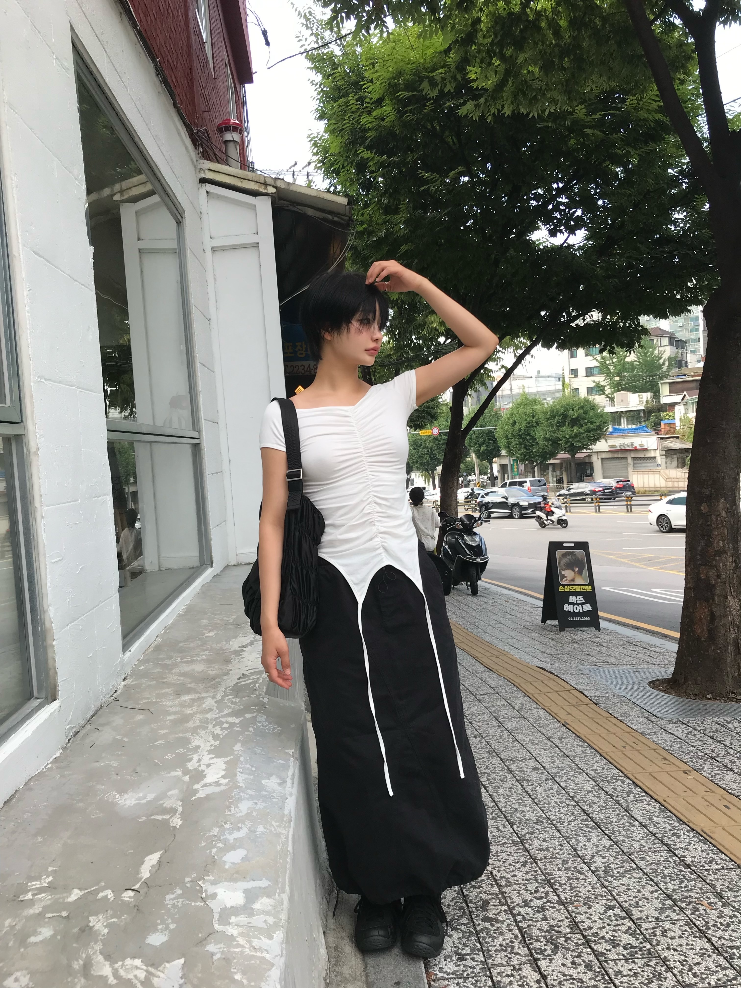 ALPHA INDUSTRIES Drawcord Skirt W Black 착용 스타일 - 2