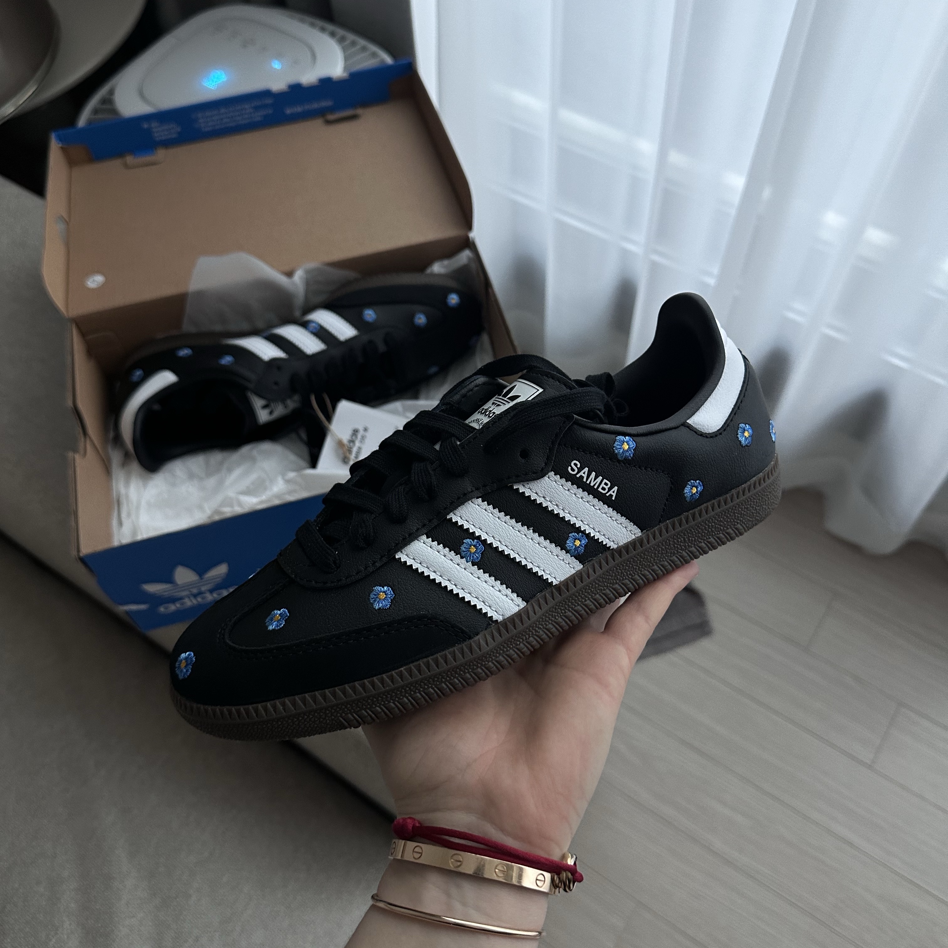 (W) Adidas Samba OG Core Black White 착용 스타일