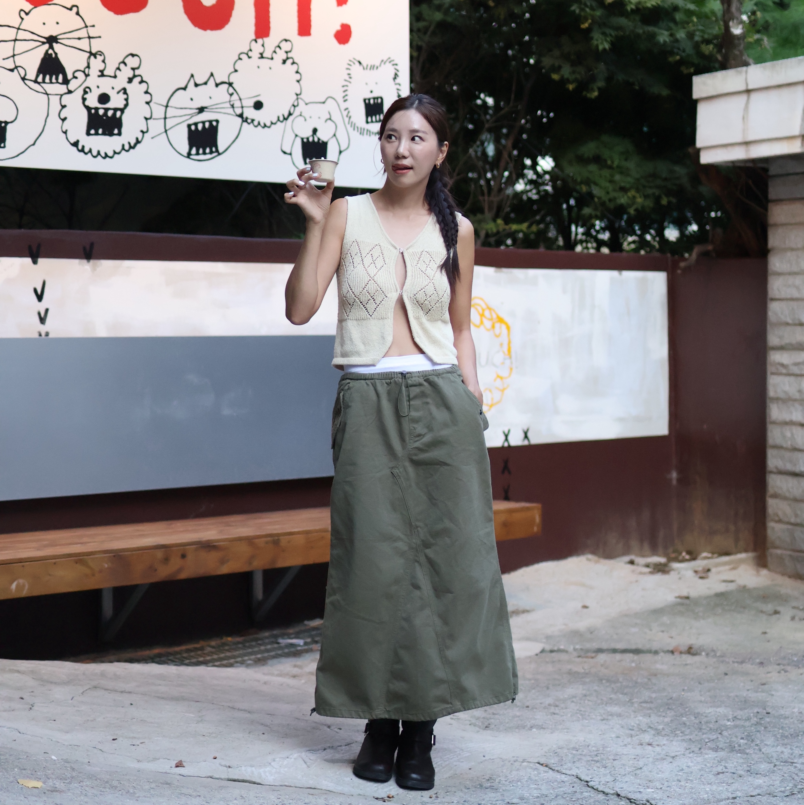 ALPHA INDUSTRIES Drawcord Skirt W Og-107 Green 착용 스타일 - 3