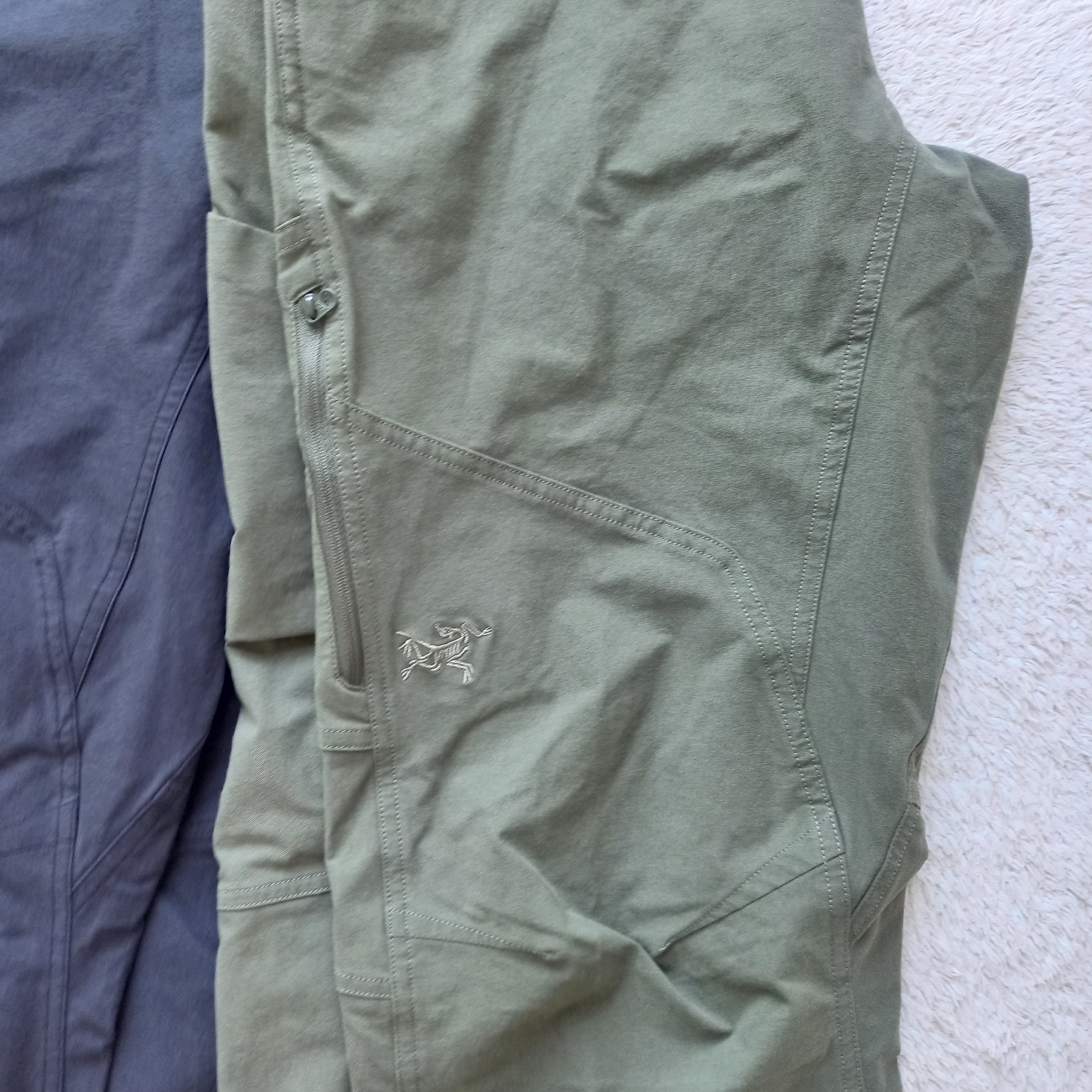 Arc'teryx Cronin Cotton Pants Tatsu, Arc'teryx Cronin Cotton Pants Black 착용 스타일 - 3