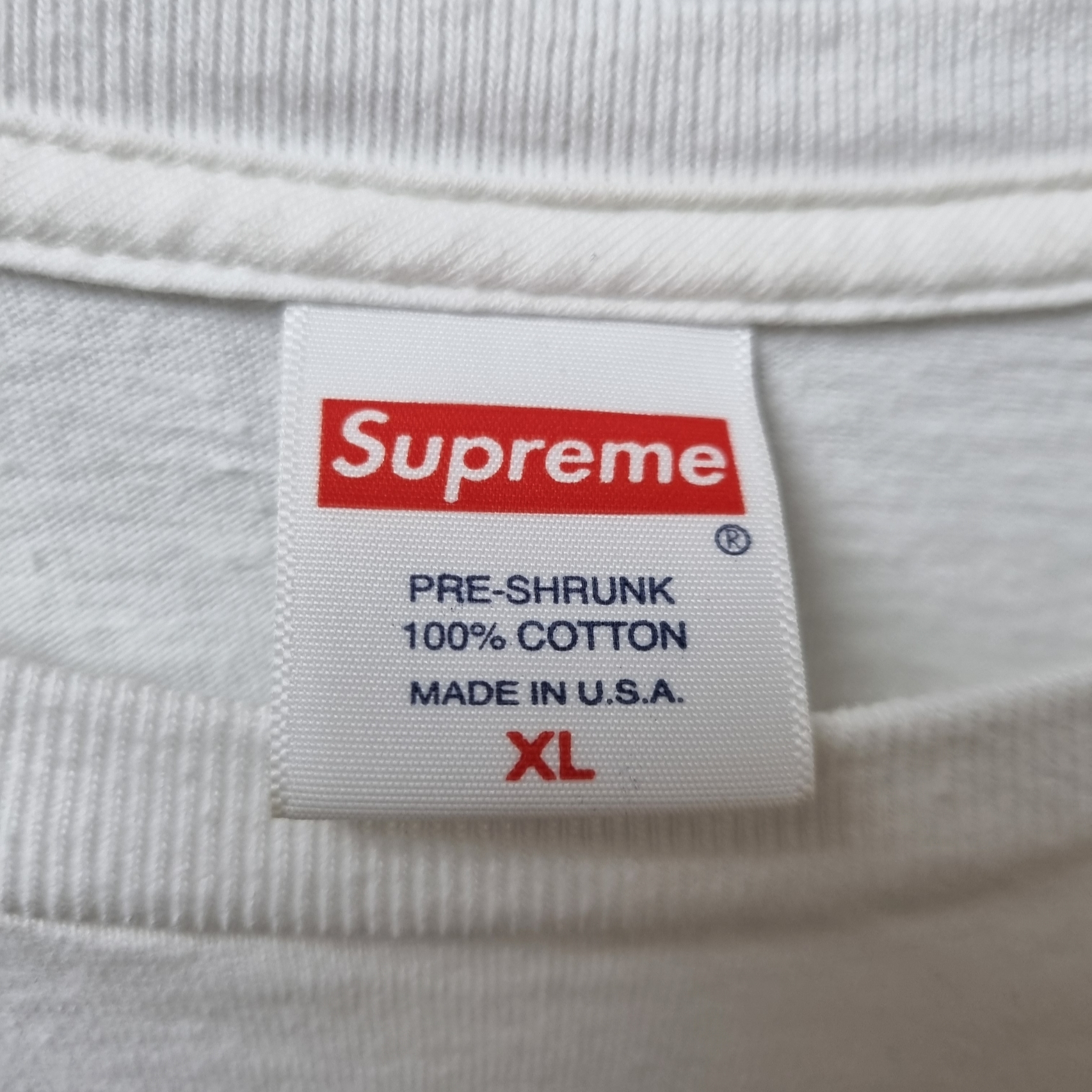 Supreme Futura 62 T-Shirt White - 22SS 착용 스타일