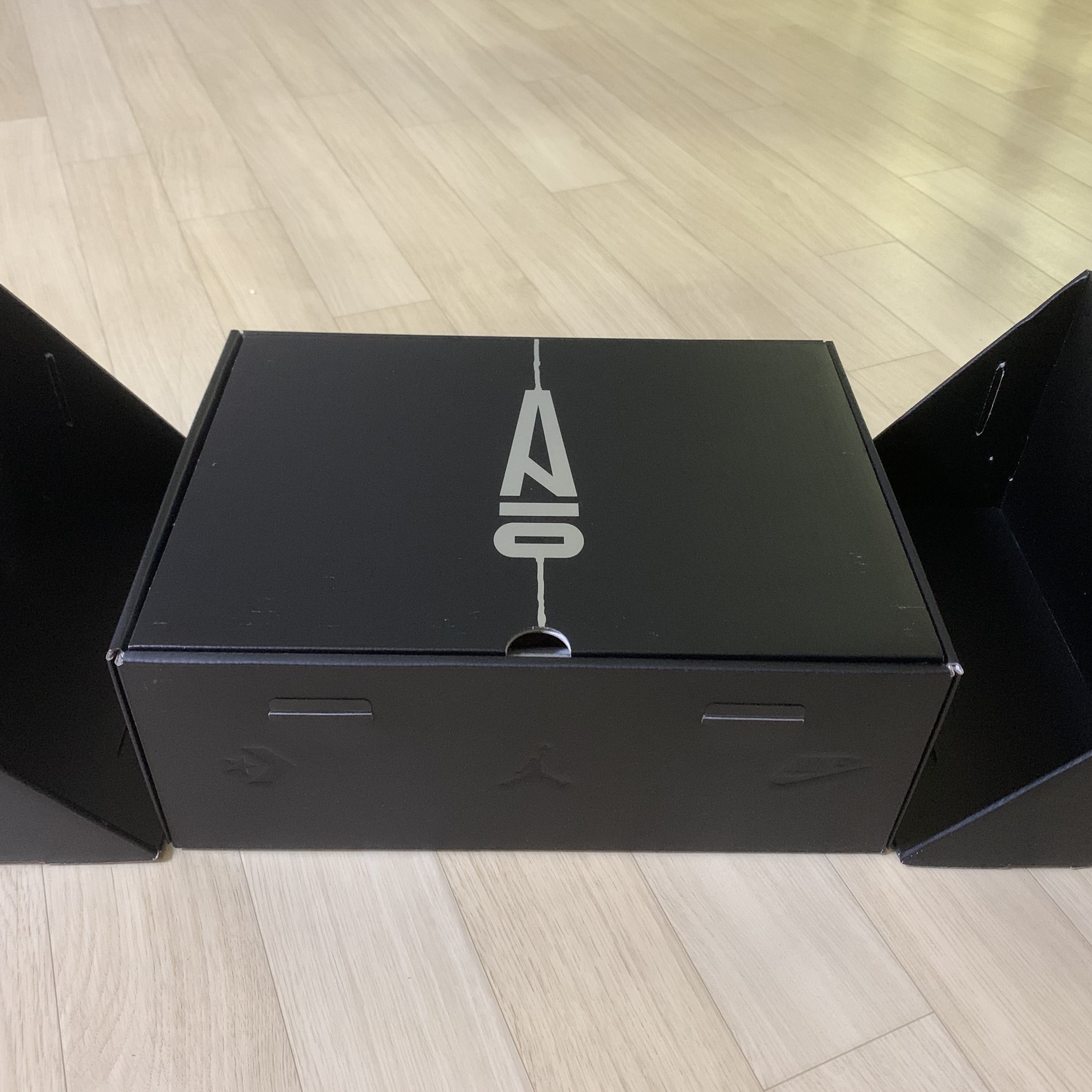 (W) Jordan 3 x A Ma Maniere Retro OG SP Black and Flat Pewter 착용 스타일 - 2