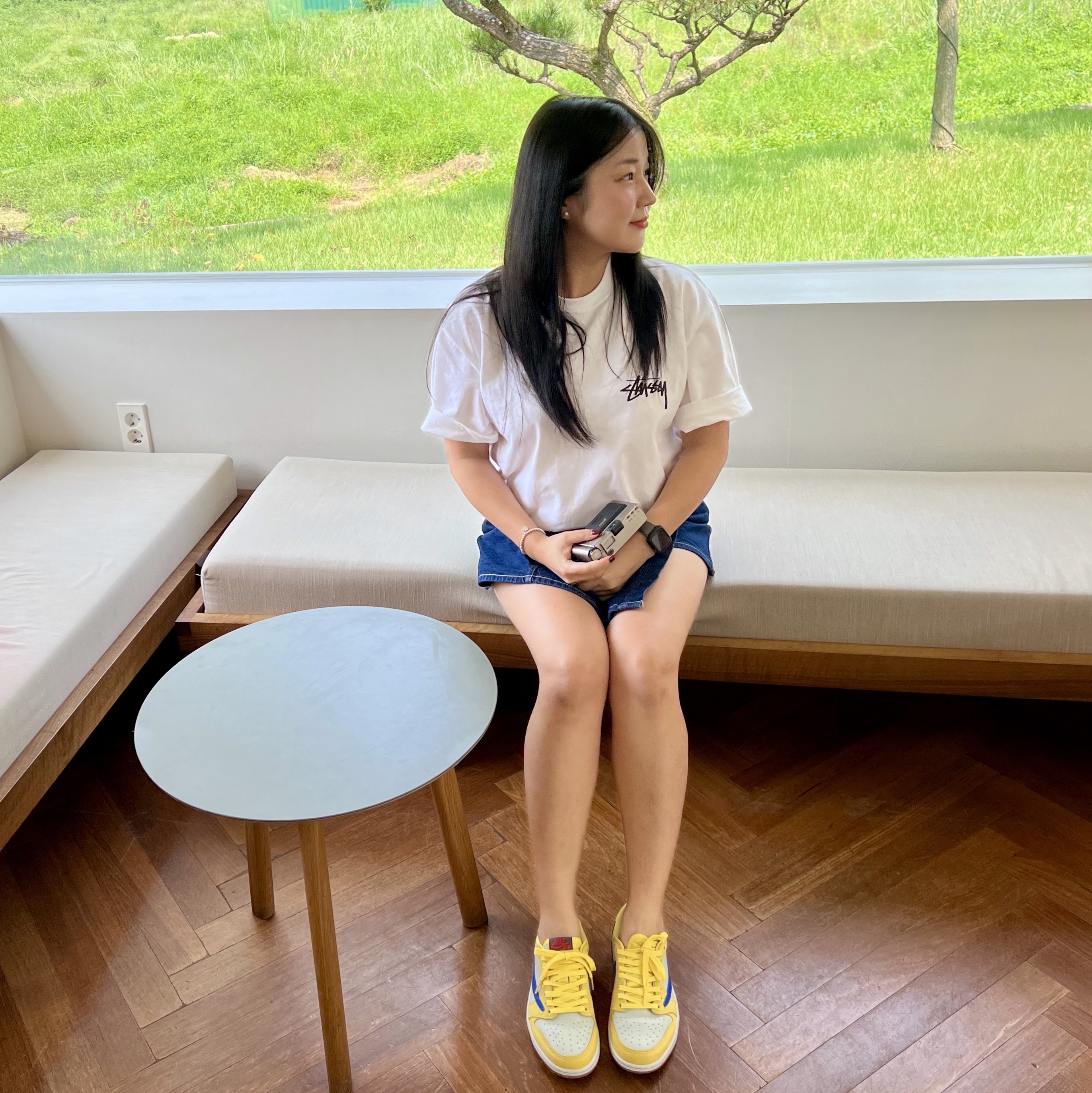 (W) Jordan 1 x Travis Scott Retro Low OG SP Canary 착용 스타일 - 1