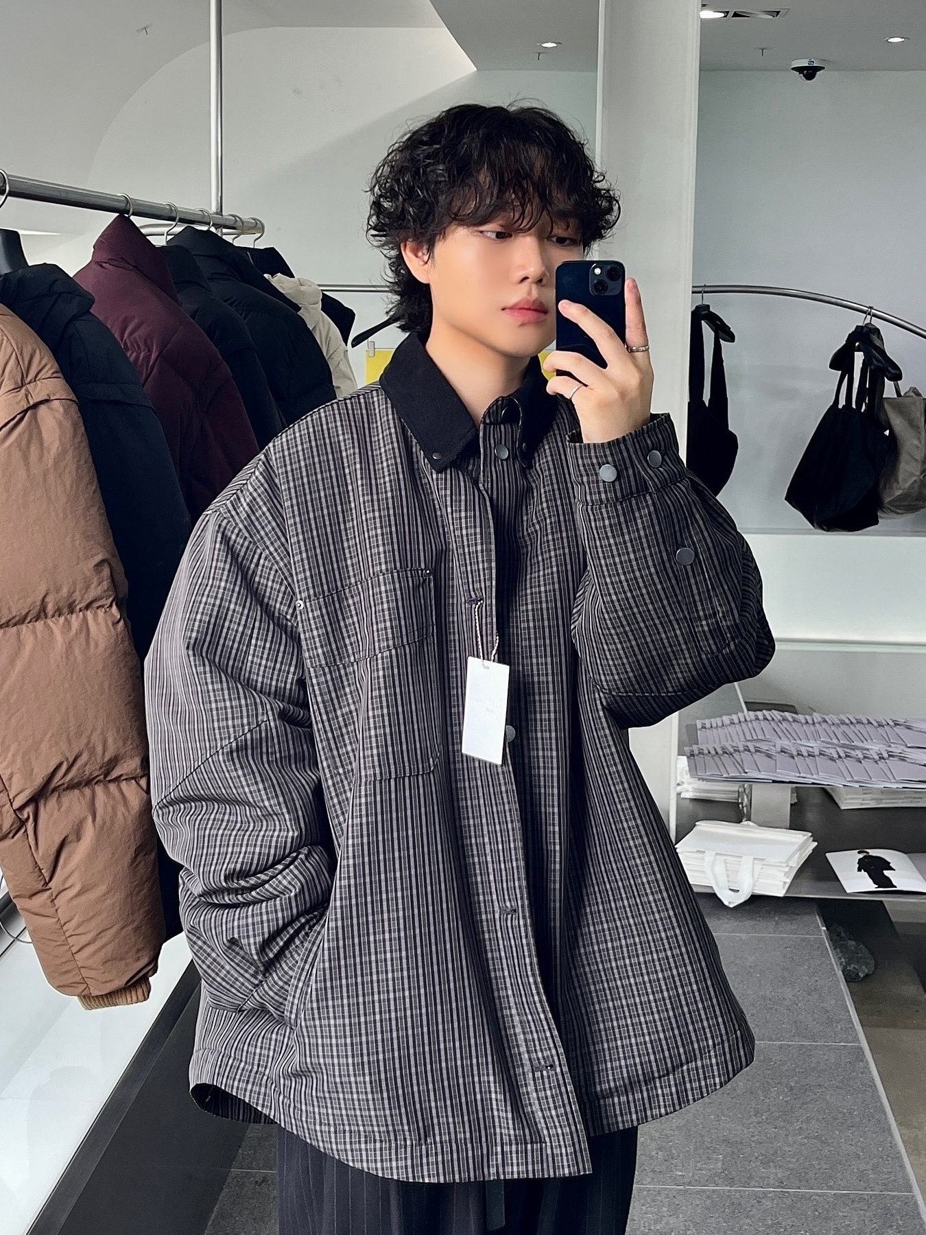 Haleine Padded Work Shirt Jacket Black (VJ316), Haleine Padded Work Shirt Jacket Beige (VJ317) 착용 스타일