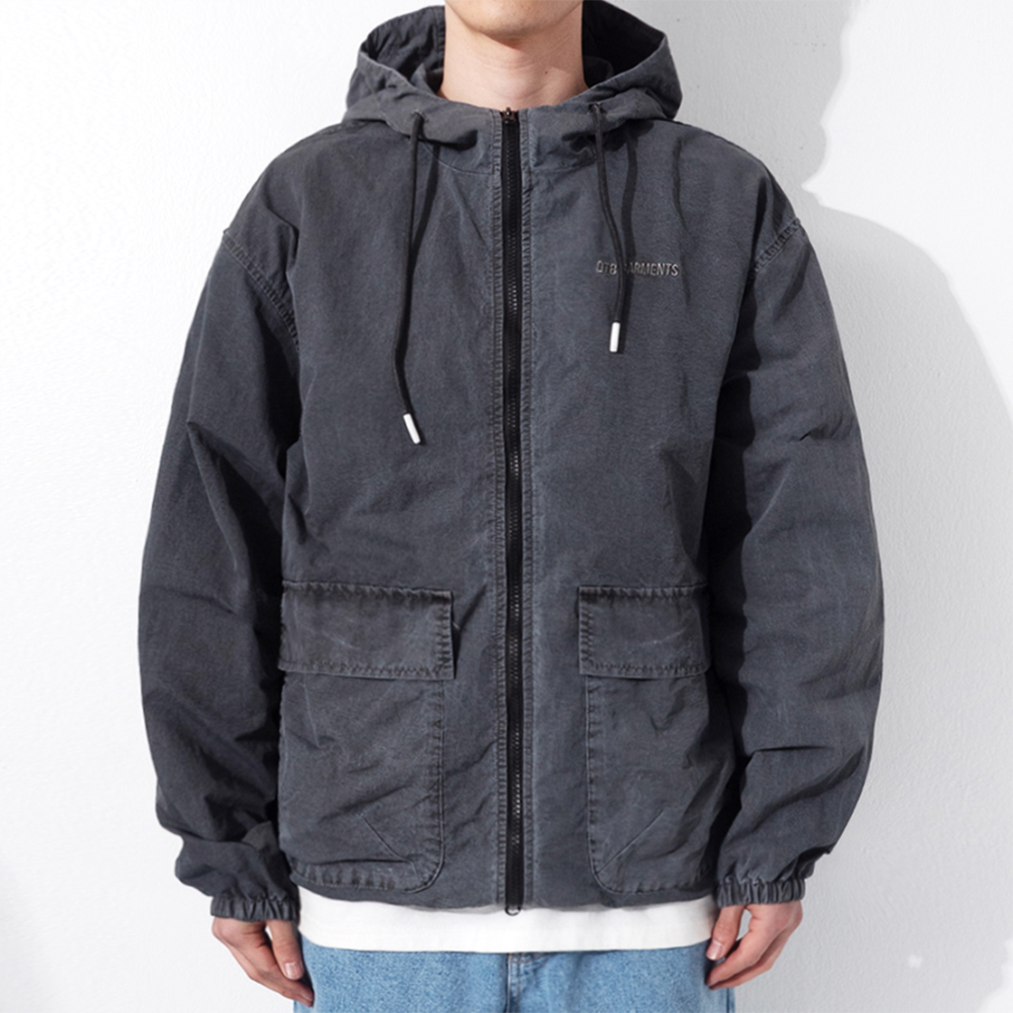 큐티에잇 가먼츠 피그먼트 후디 윈드브레이커 차콜(QT8 Garments BN Pigment Hoodie Windbreaker Charcoal) - 3