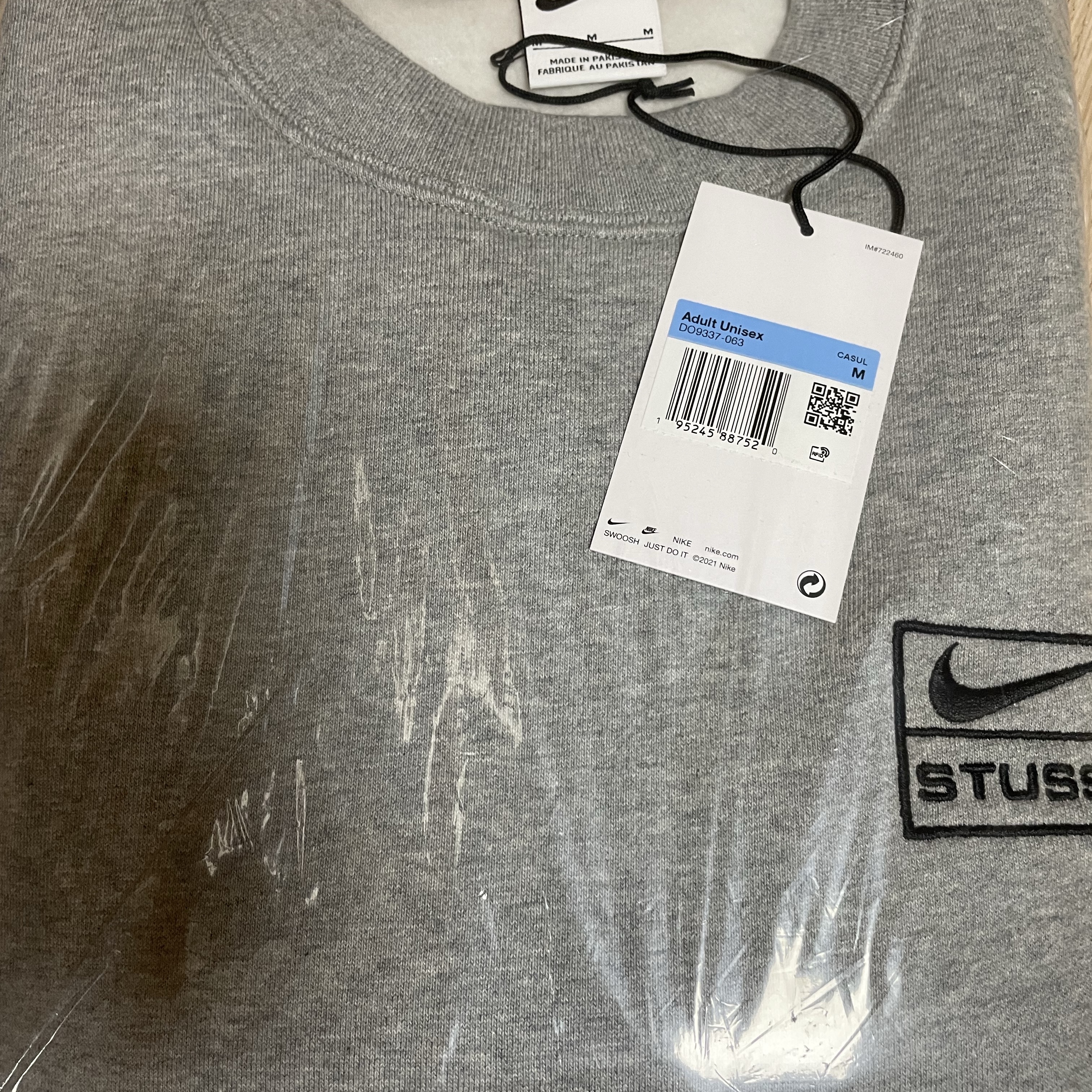 Nike x Stussy NRG Fleece Crewneck Dark Grey Heather (DO9337-063) 착용 스타일