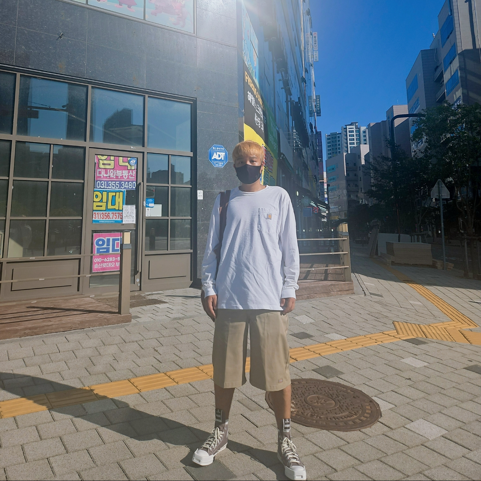 Converse x Drkshdw Turbodrk Chuck 70 Hi Laceless Iron, Dickies Loose Fit 13 Inch Flat Front Work Shorts Khaki 착용 스타일