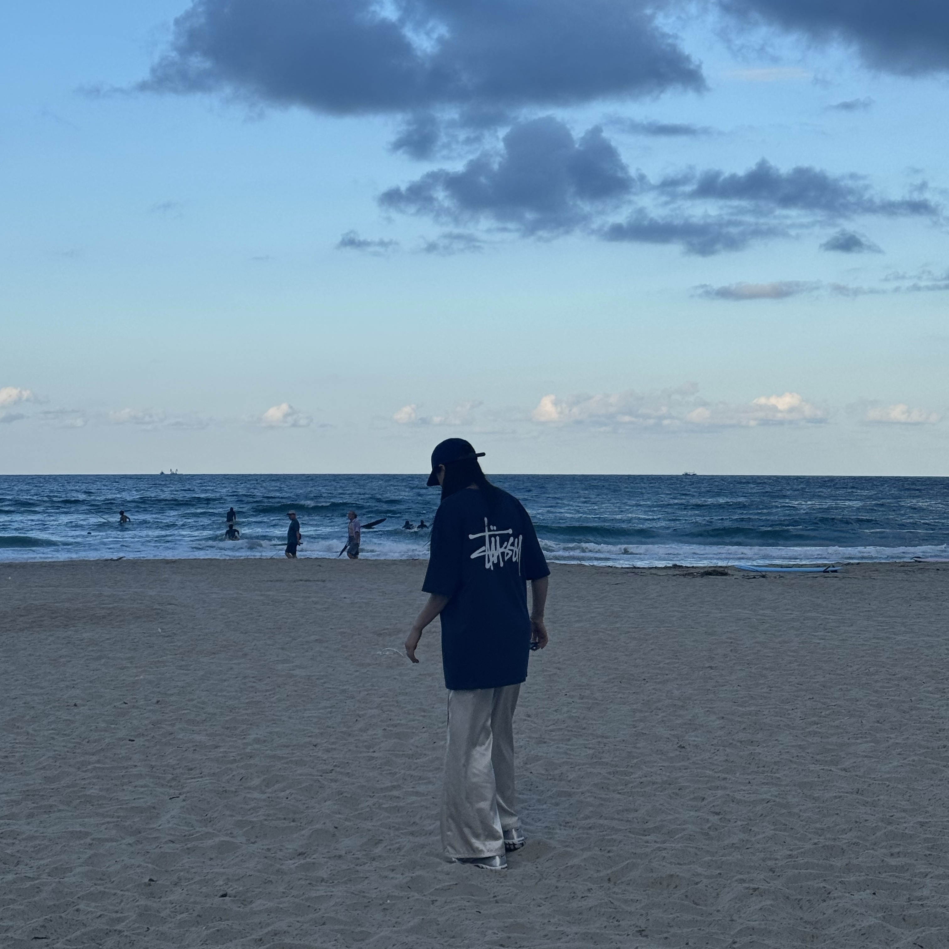 Stussy Basic Stussy T-Shirt Navy 2024, 2025 착용 스타일