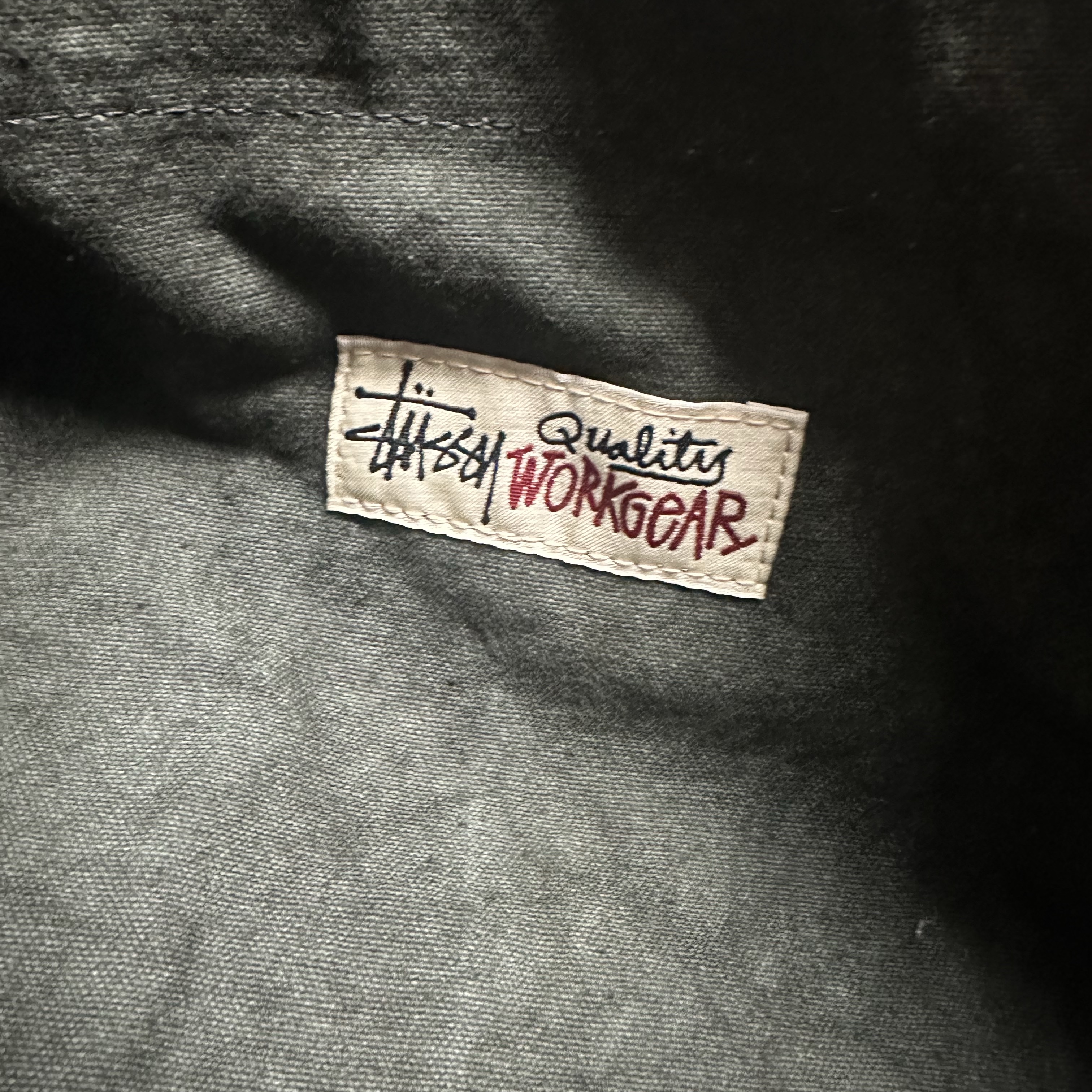 Stussy Canvas Crossbody Bag Washed Black 착용 스타일 - 4