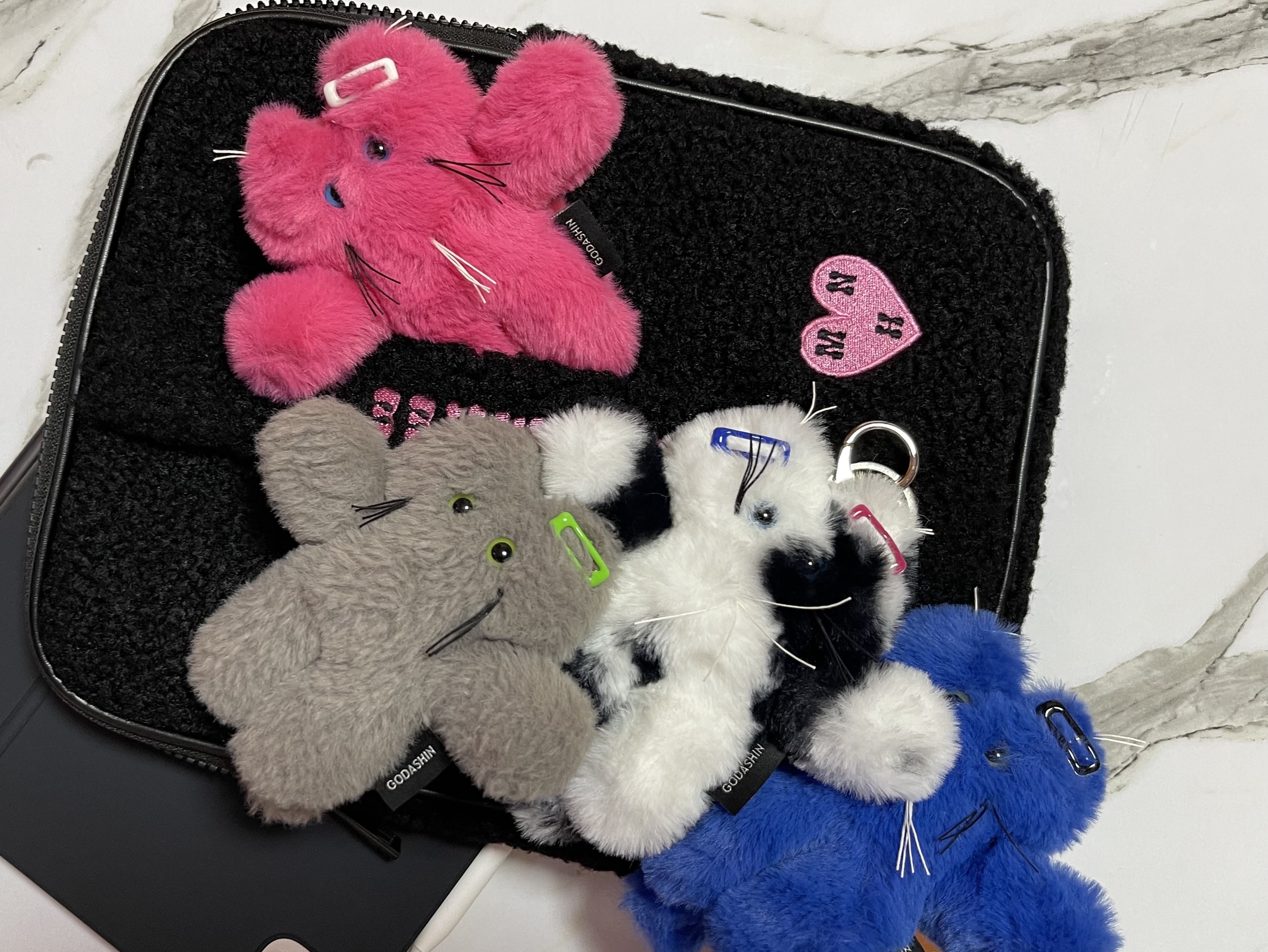 Godashin x Amuse Az Keyring Blue, Godashin Cats Keyring Pink 착용 스타일 - 8