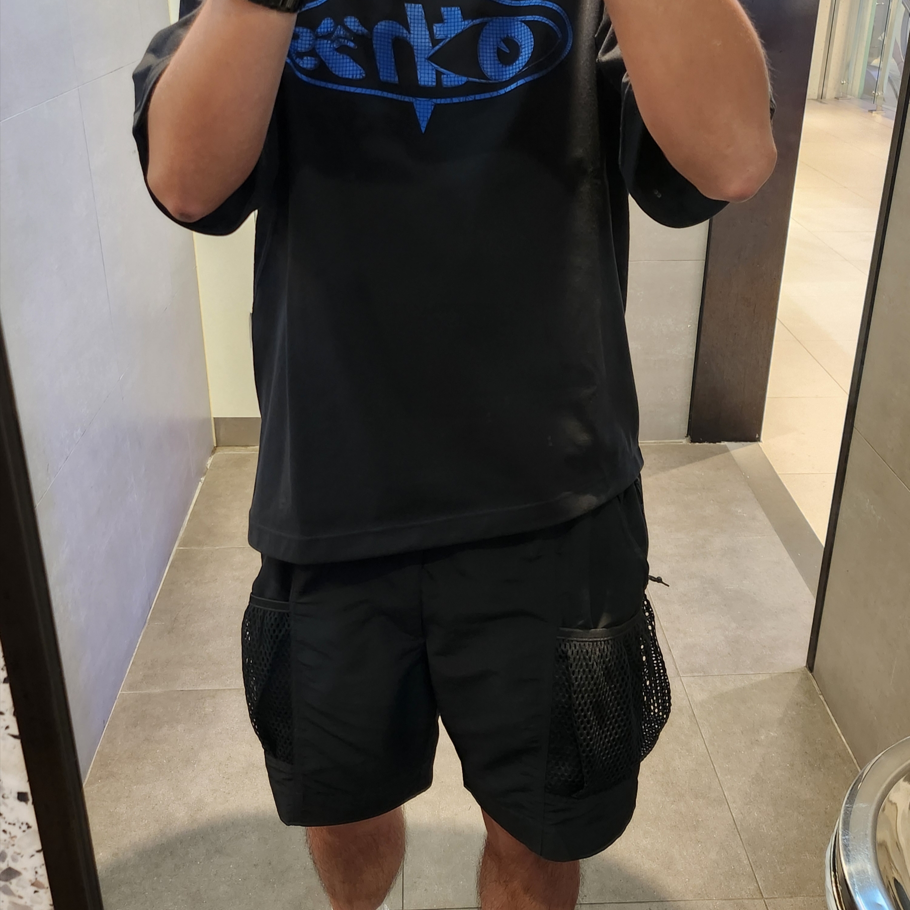 Nike x Off-White NRG T-Shirt Black - Asia, Nike ACG Snowgrass Cargo Shorts Black - Asia 착용 스타일 - 4