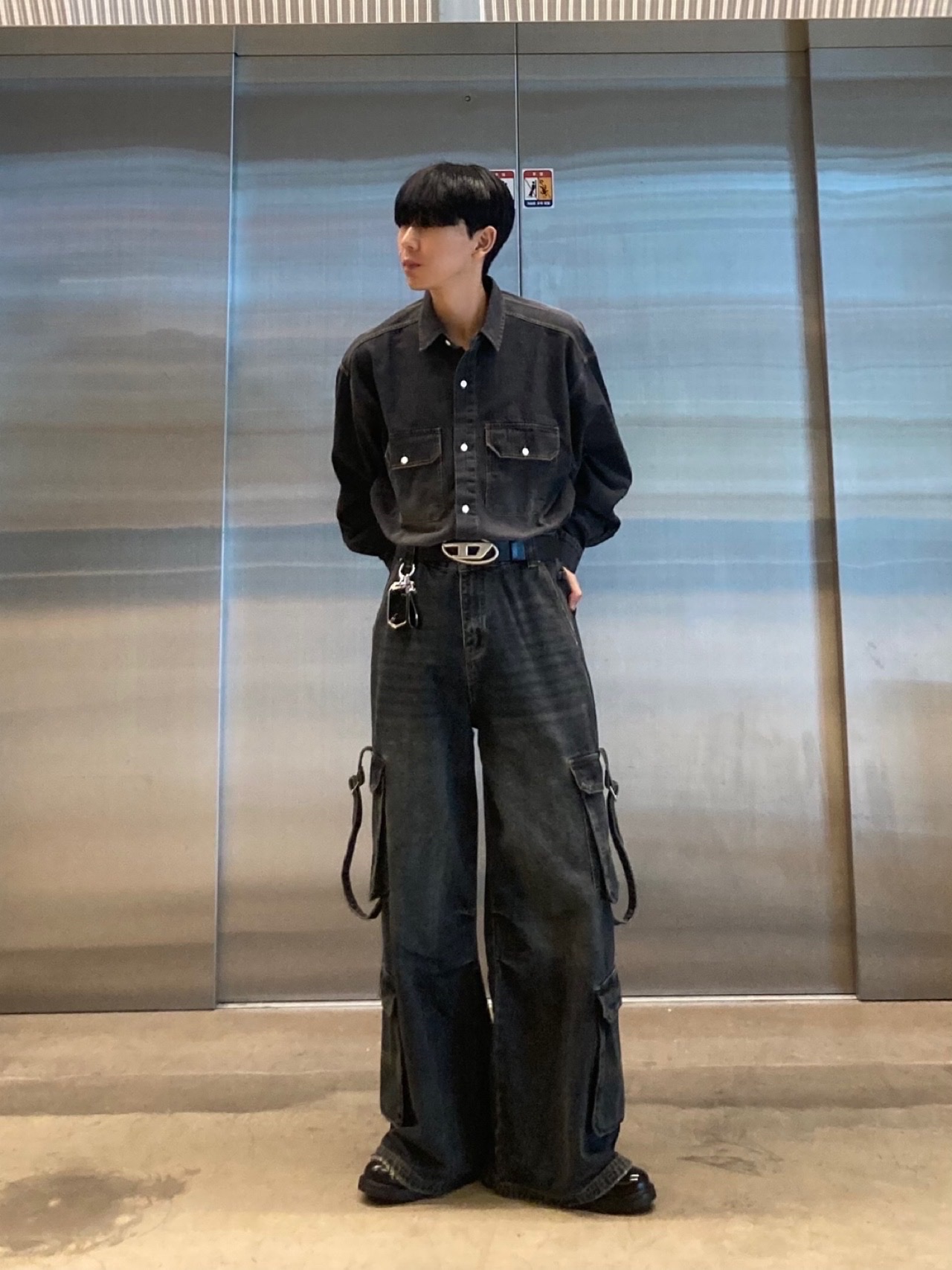 Diesel B-1DR Leather Belt with D Buckle Black 착용 스타일 - 3