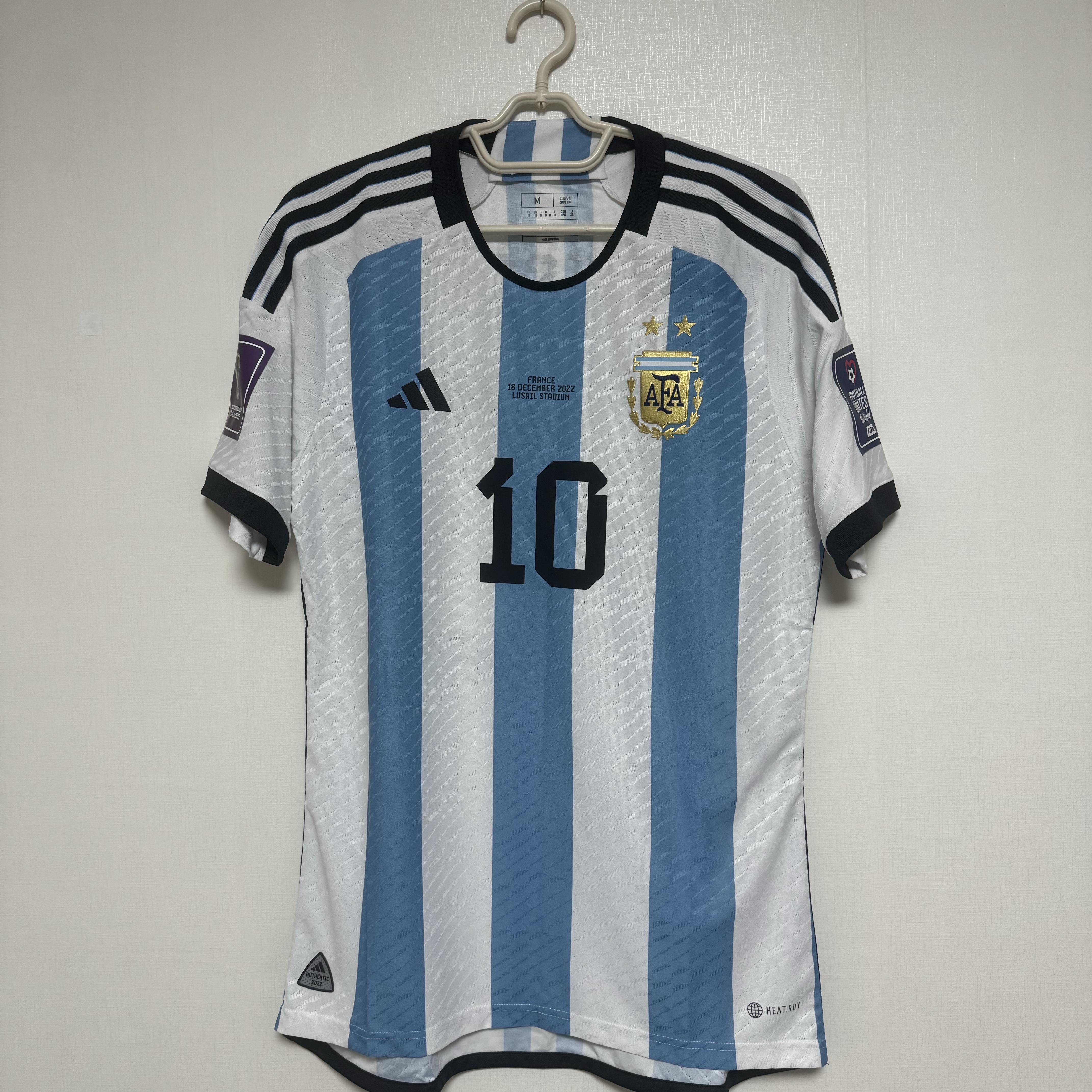 Adidas Argentina Home Authentic Jersey 2022 White Light Blue - US Sizing (Non Marking Ver.) 착용 스타일