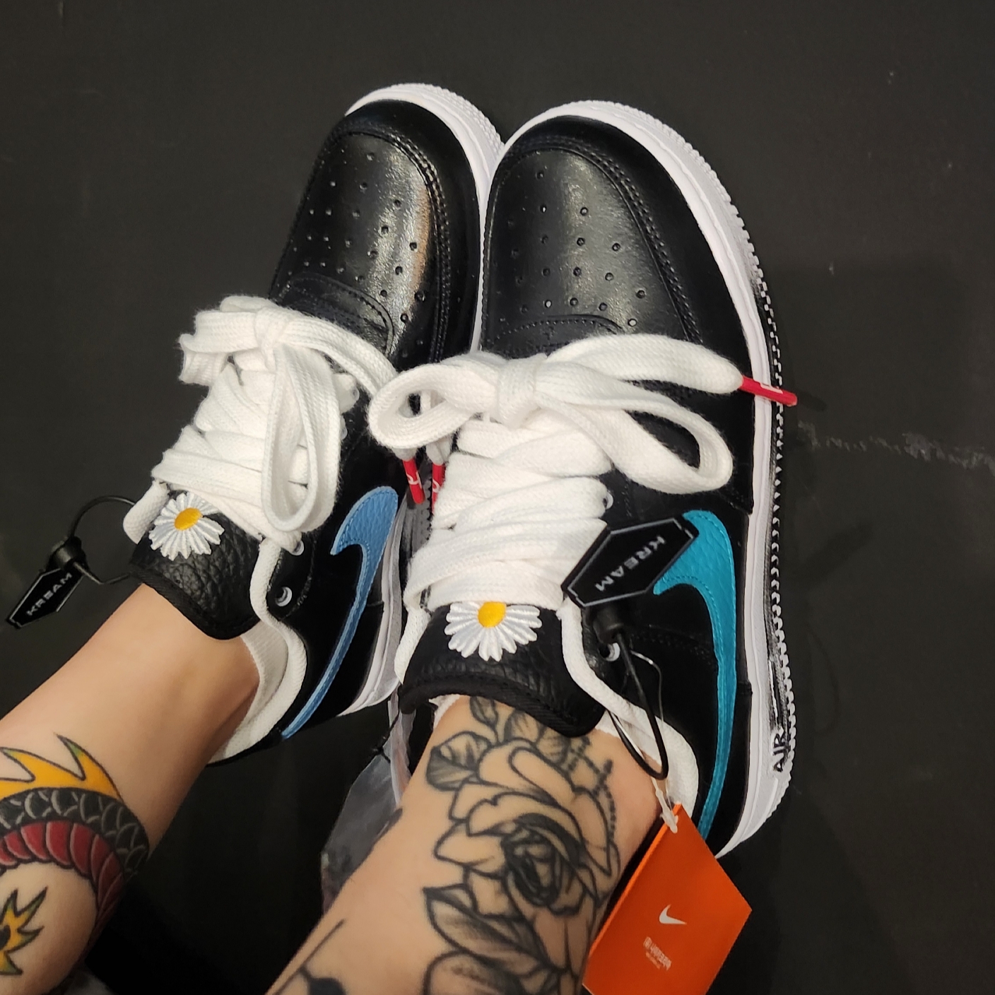 Nike x Peaceminusone Air Force 1 Low Para-Noise 3.0 Black and Multicolor 착용 스타일 - 3