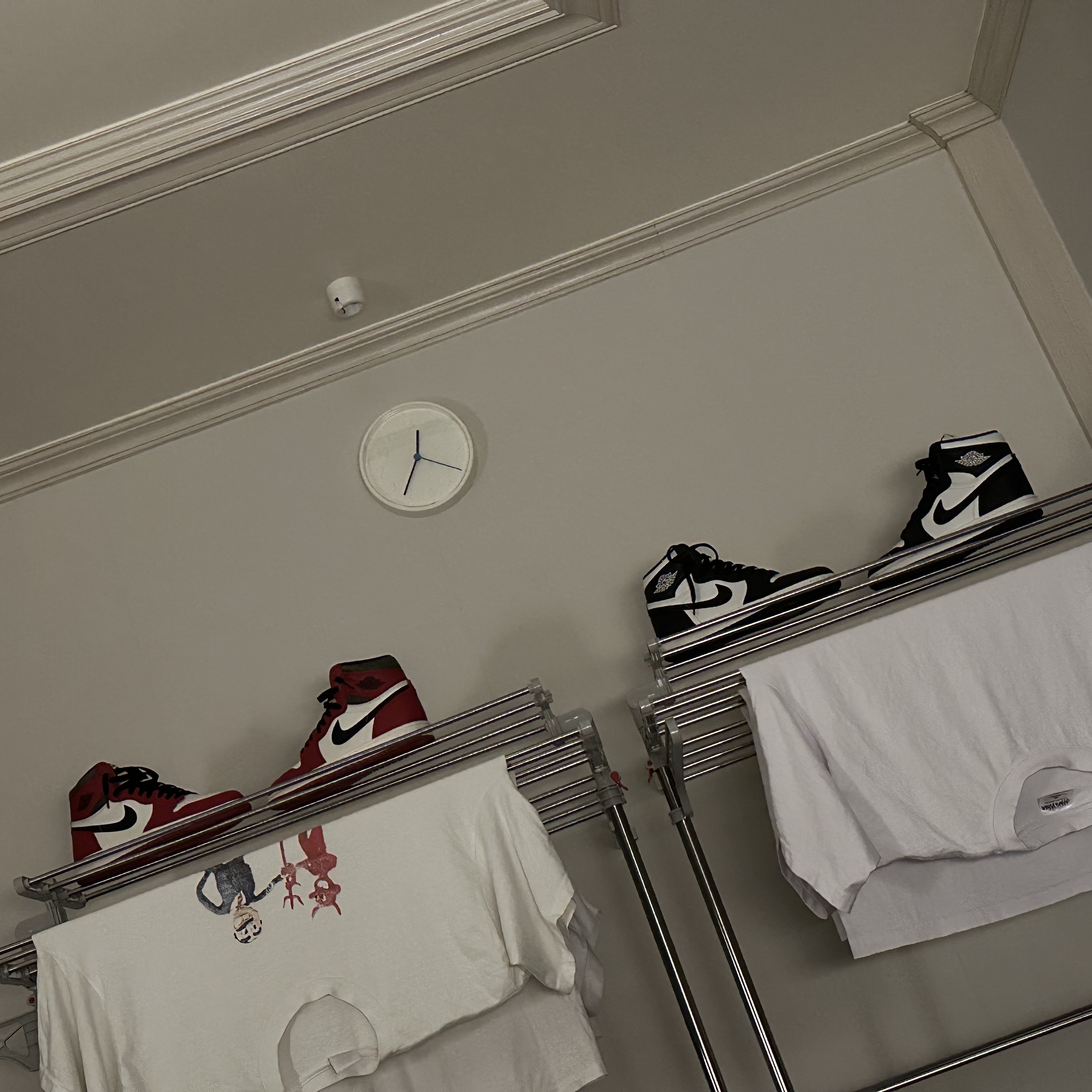 Jordan 1 Retro High OG Chicago 2022, Jordan 1 High 85 Black White 착용 스타일