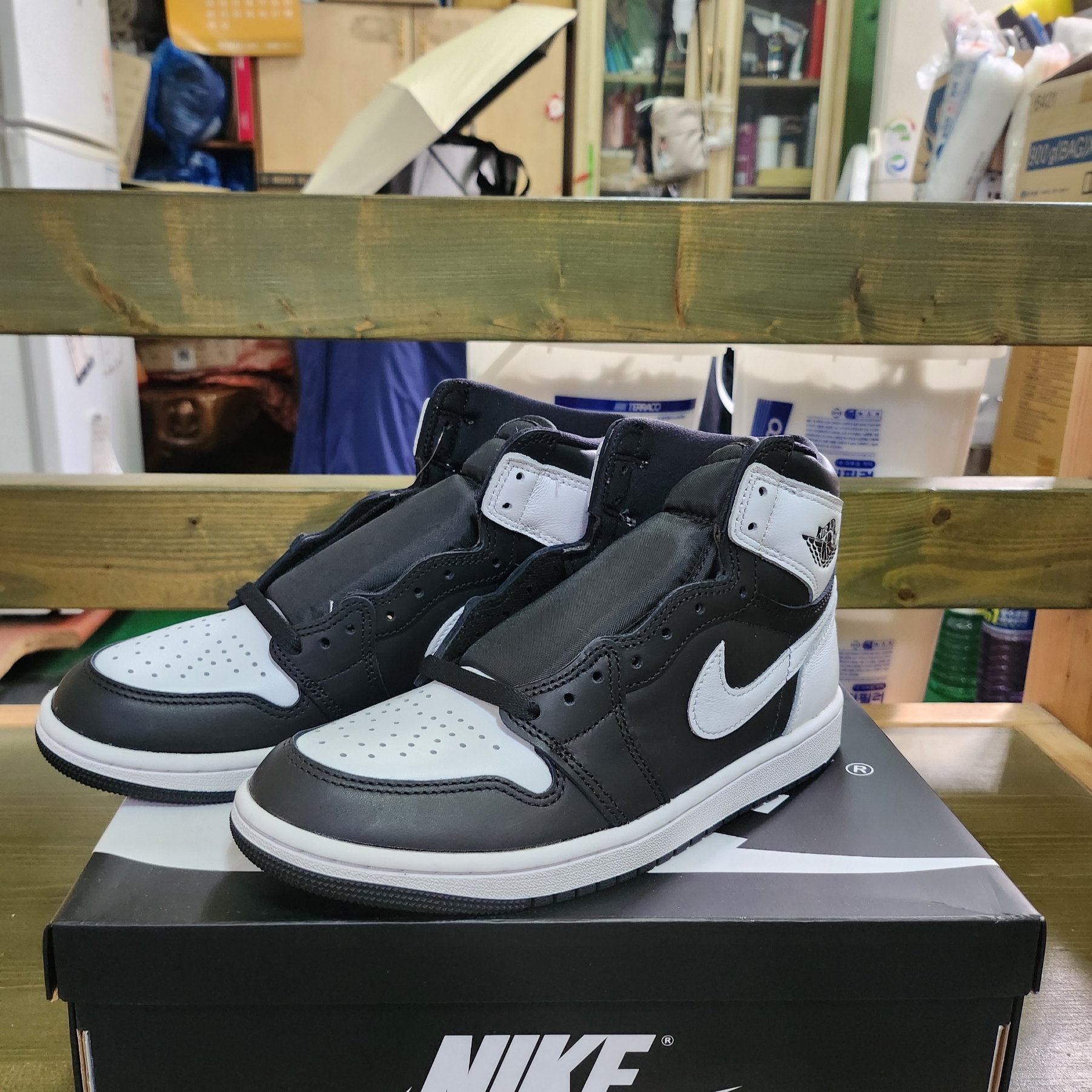 Jordan 1 Retro High OG Black White 착용 스타일