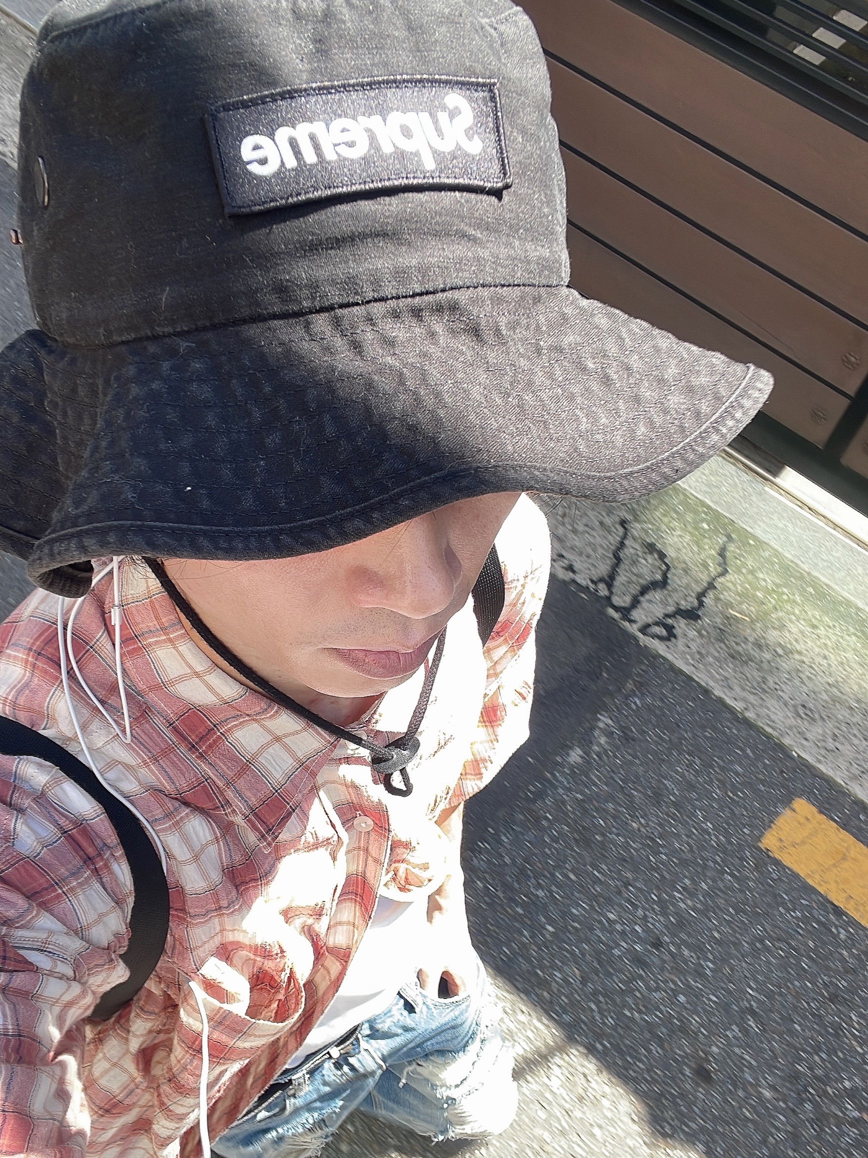 Nike x Supreme Air Force 1 Low Black, Supreme Mesh Small Backpack Black - 23SS 착용 스타일 - 6