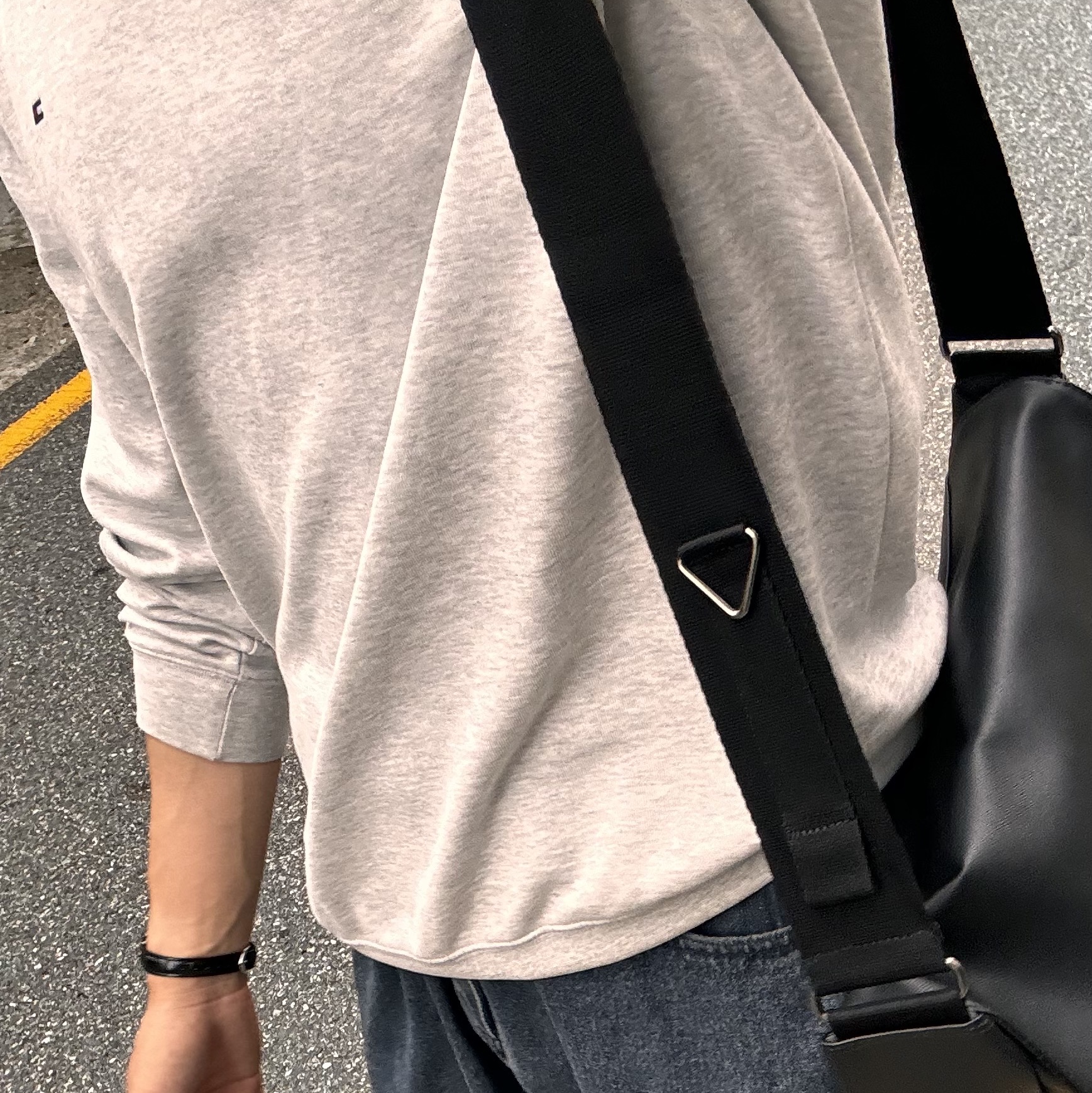 Casio LTP-V007L-7B1 착용 스타일