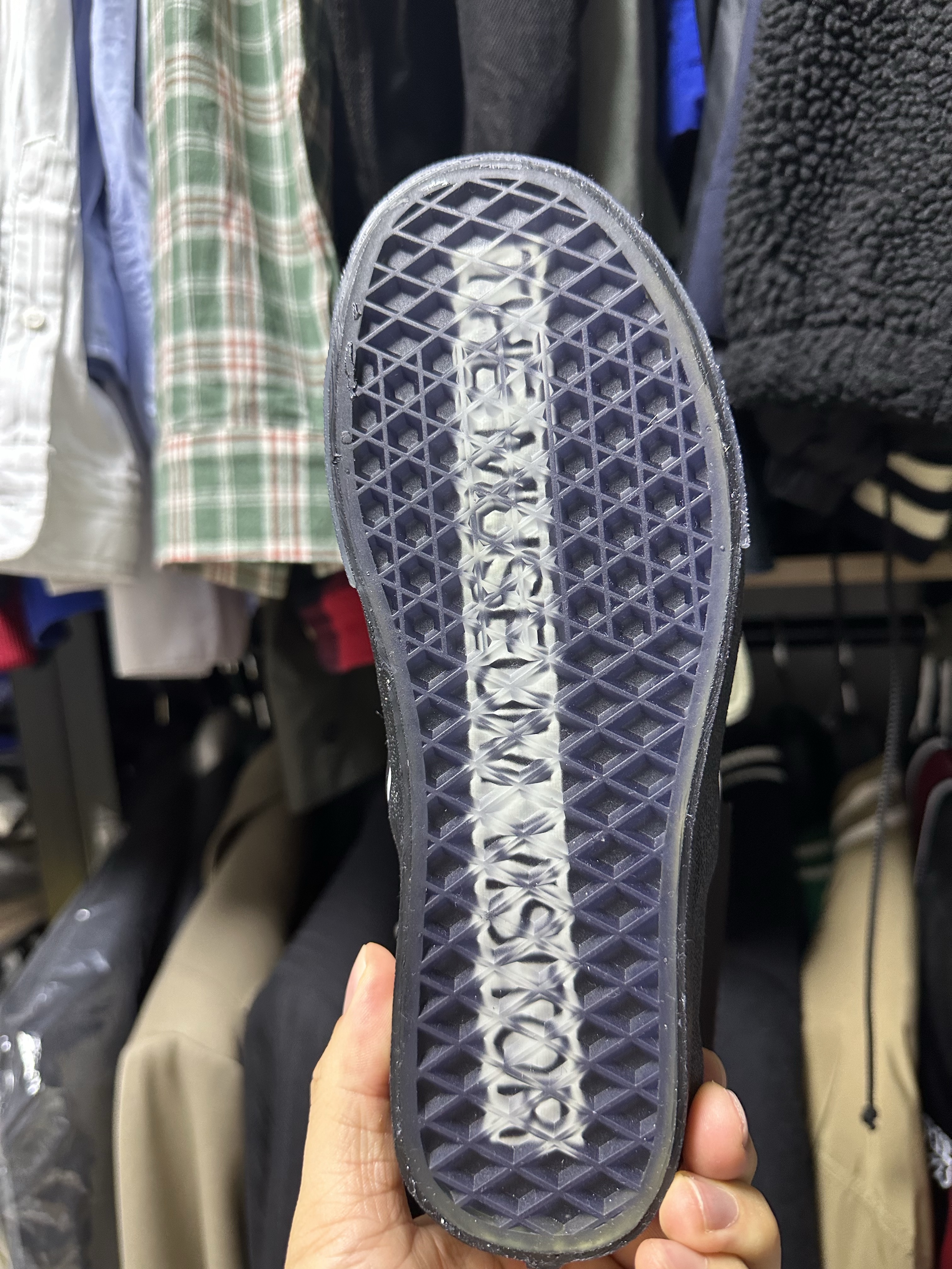 Vans x The Museum Visitor Classic Slip-On Checkerboard Black True White 착용 스타일 - 5