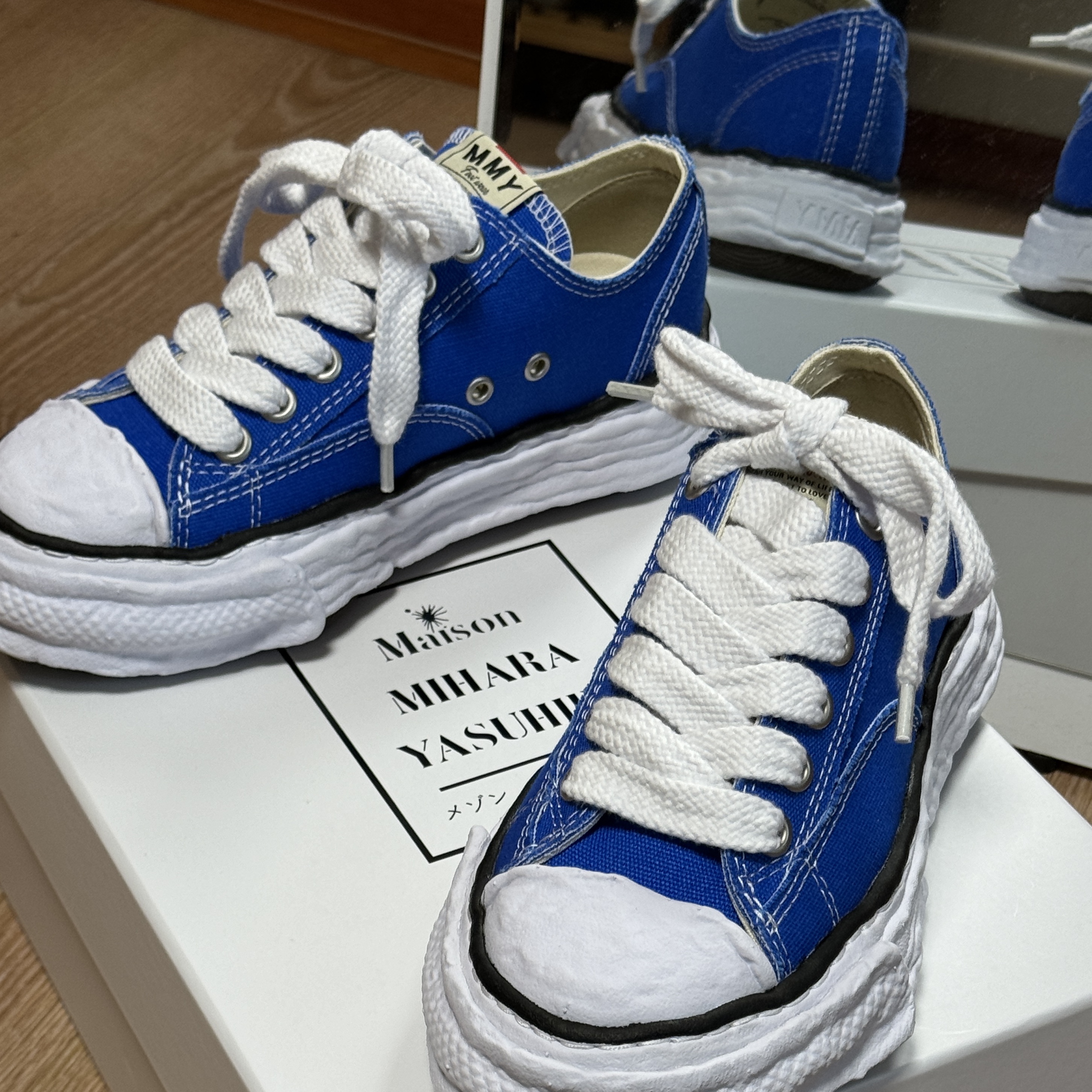 Maison Mihara Yasuhiro Peterson23 OG Sole Canvas Low-top Sneakers CL Blue 착용 스타일