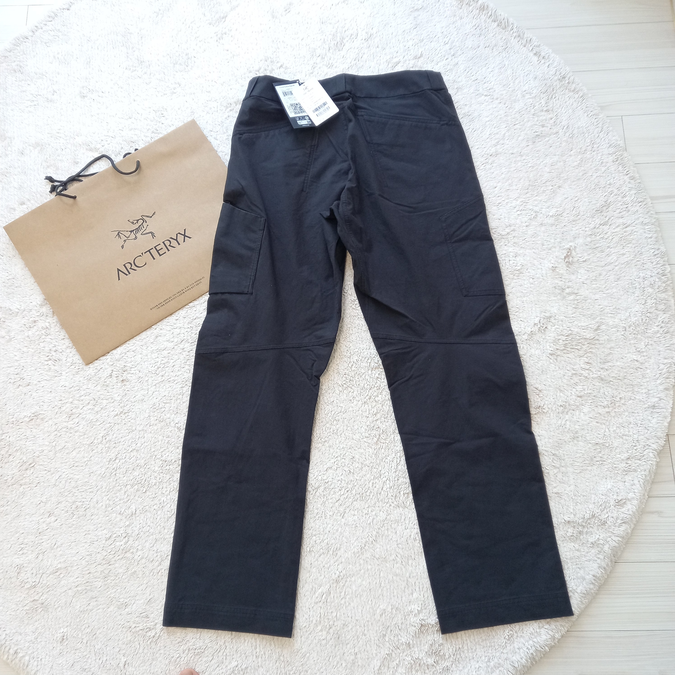 Arc'teryx Cronin Cotton Pants Black, Arc'teryx Cronin Cotton Pants Tatsu 착용 스타일 - 3