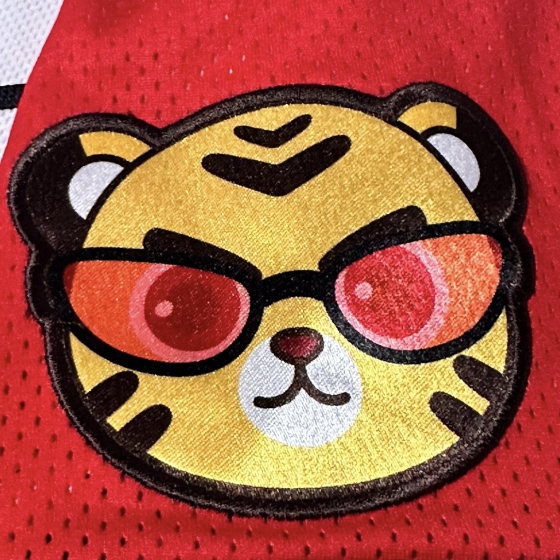 Kia Tigers x IAB Studio 24 Authentic Hot Summer Uniform White Red (Non Marking Ver.) 착용 스타일 - 3
