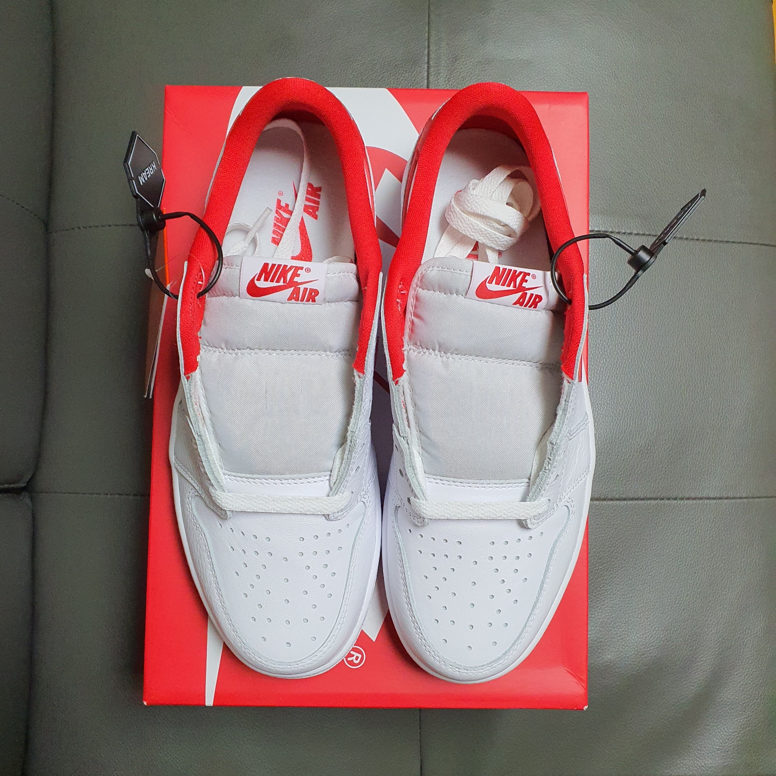 Jordan 1 Retro Low OG University Red 착용 스타일