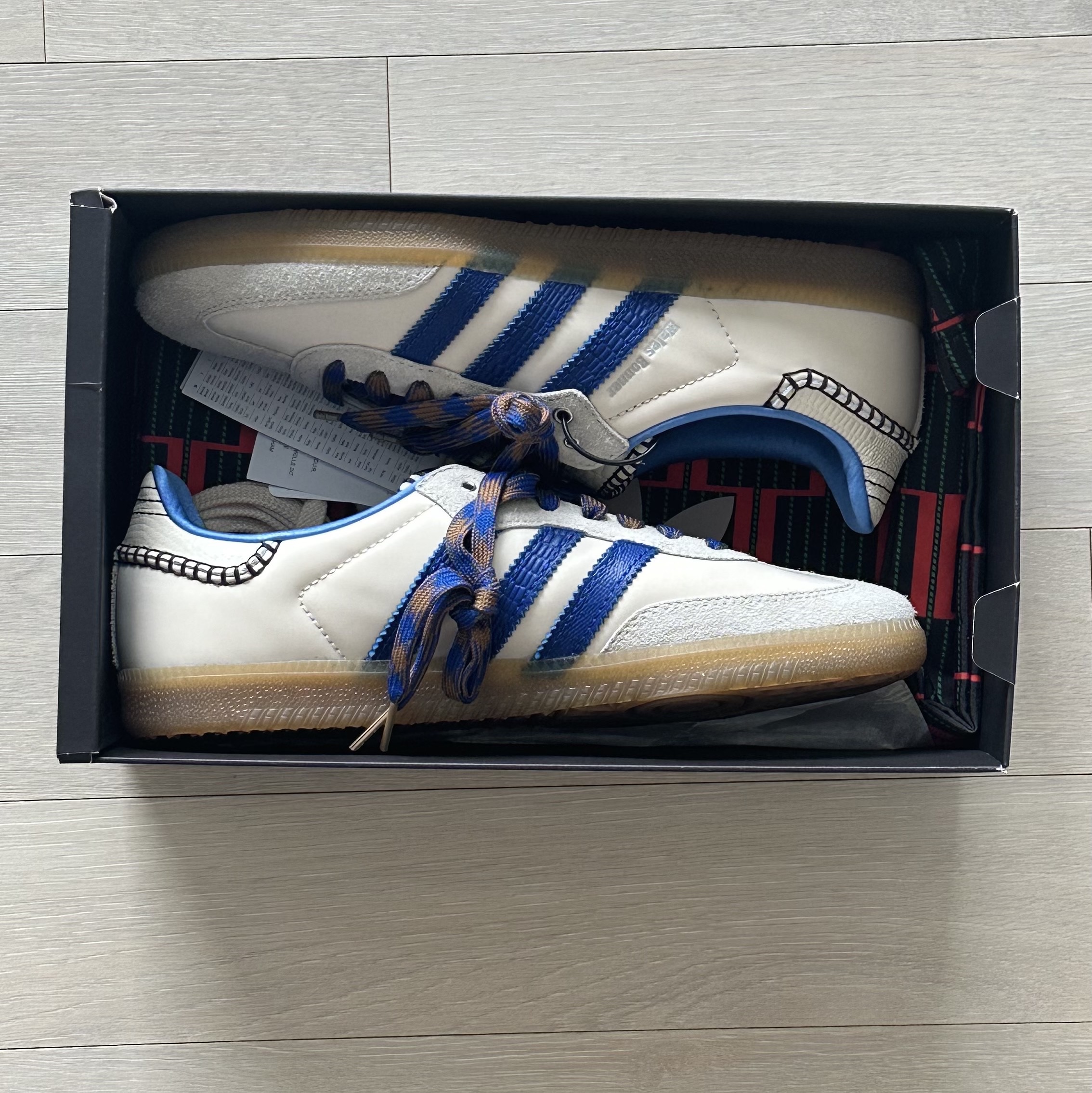 Adidas x Wales Bonner Samba Wonder Clay Royal Blue 착용 스타일
